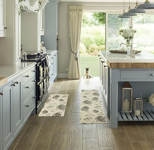 Laura Ashley Juego de tapetes de cocina antifatiga | Diseño floral de hortensias | Resistente a las manchas, el agua y la decoloración | Alivio de