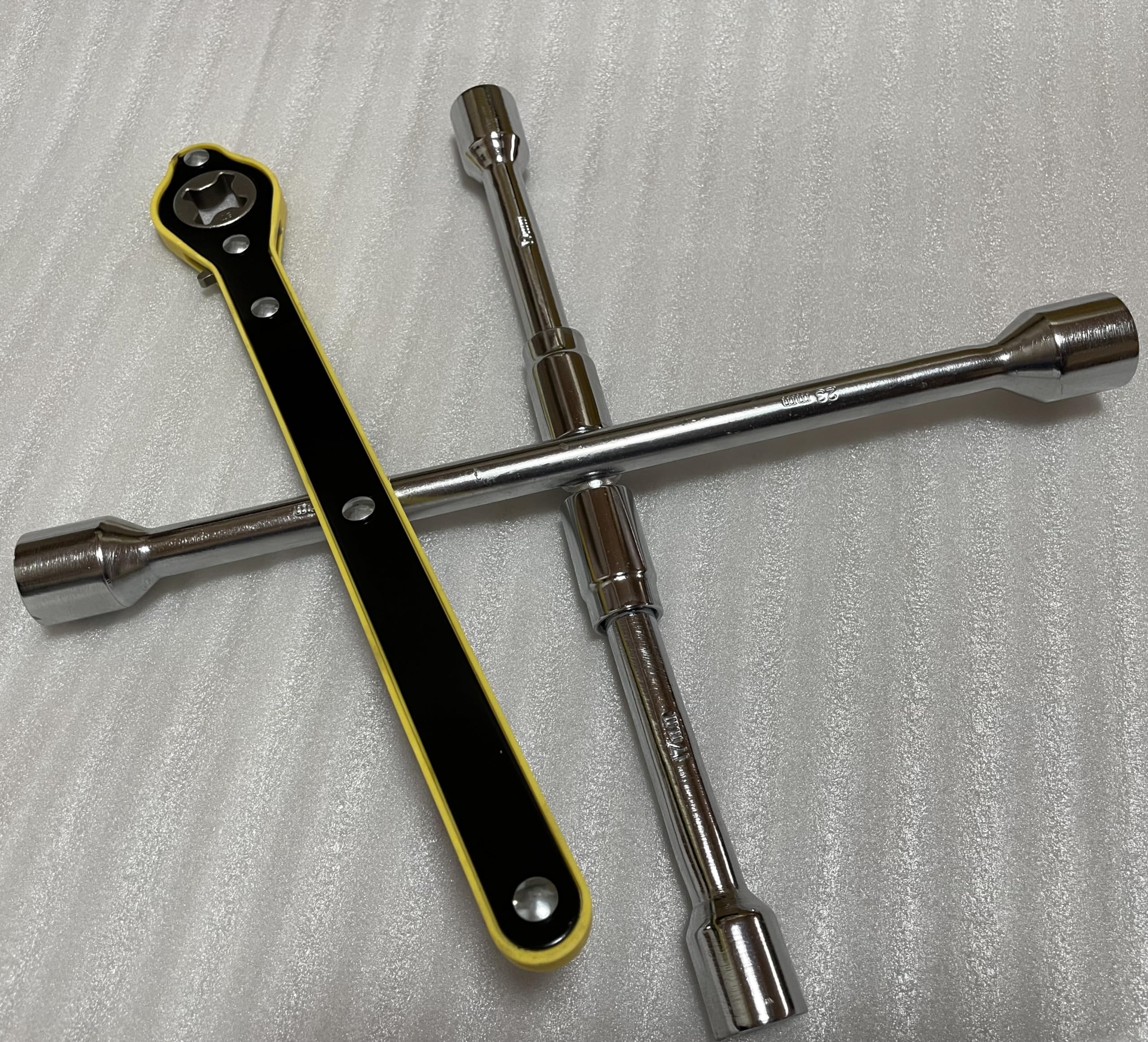 Amazon | BM-STORE タイヤ交換工具 クロスレンチパンタグラフジャッキ