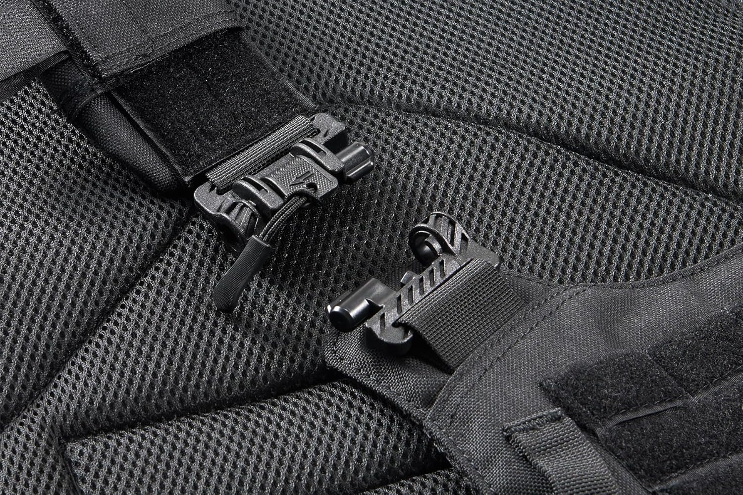 Lancer Tactical Quick Release Lightweight Airsoft Tactical Vest, 1000D Nylon MOLLE w Padded Adjustable Shoulder Straps