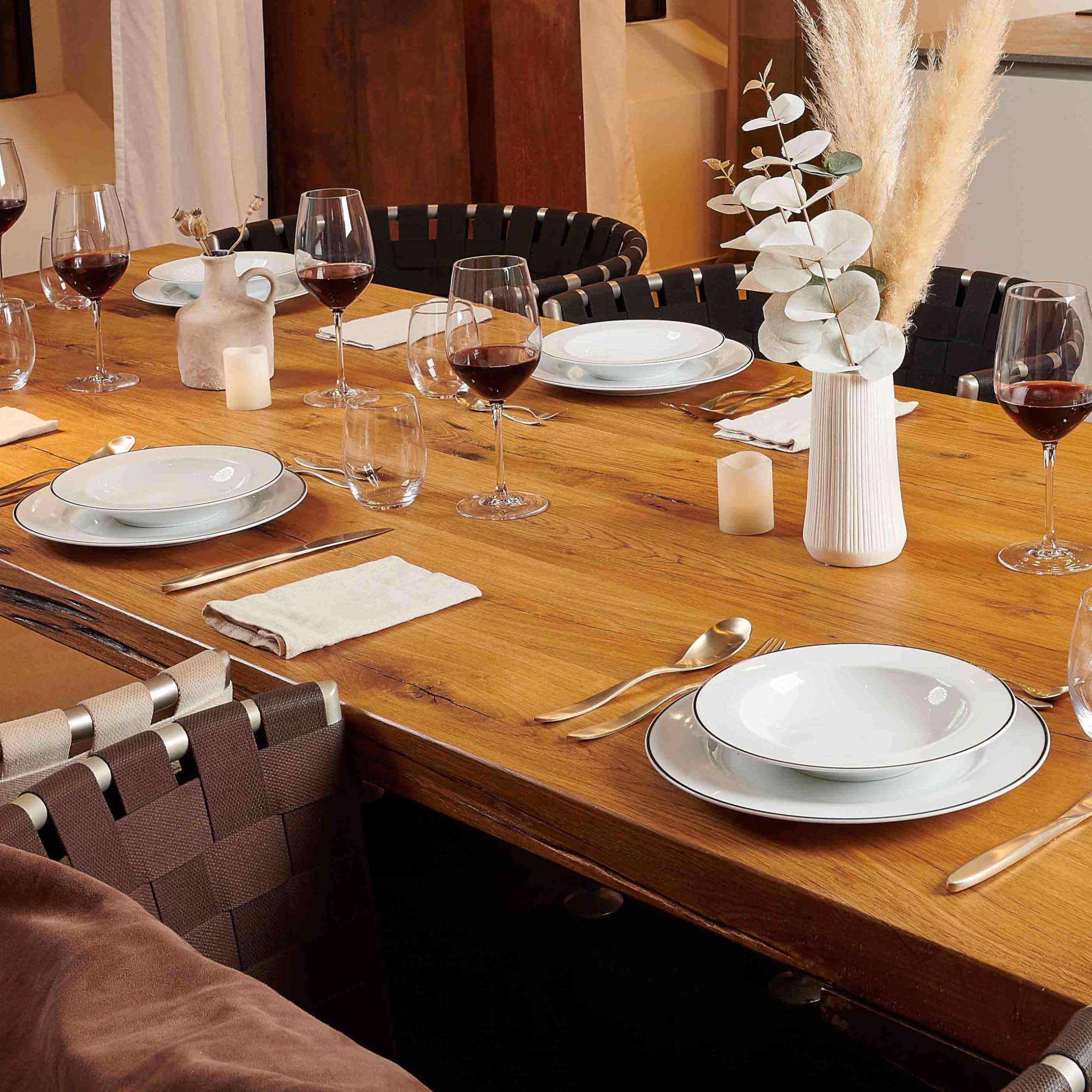 Mäser, Série Nola - Service de table moderne pour 6 personnes - Blanc avec bord noir - 12 pièces avec assiettes plates et assiettes creuses - Service de table rond - Blanc