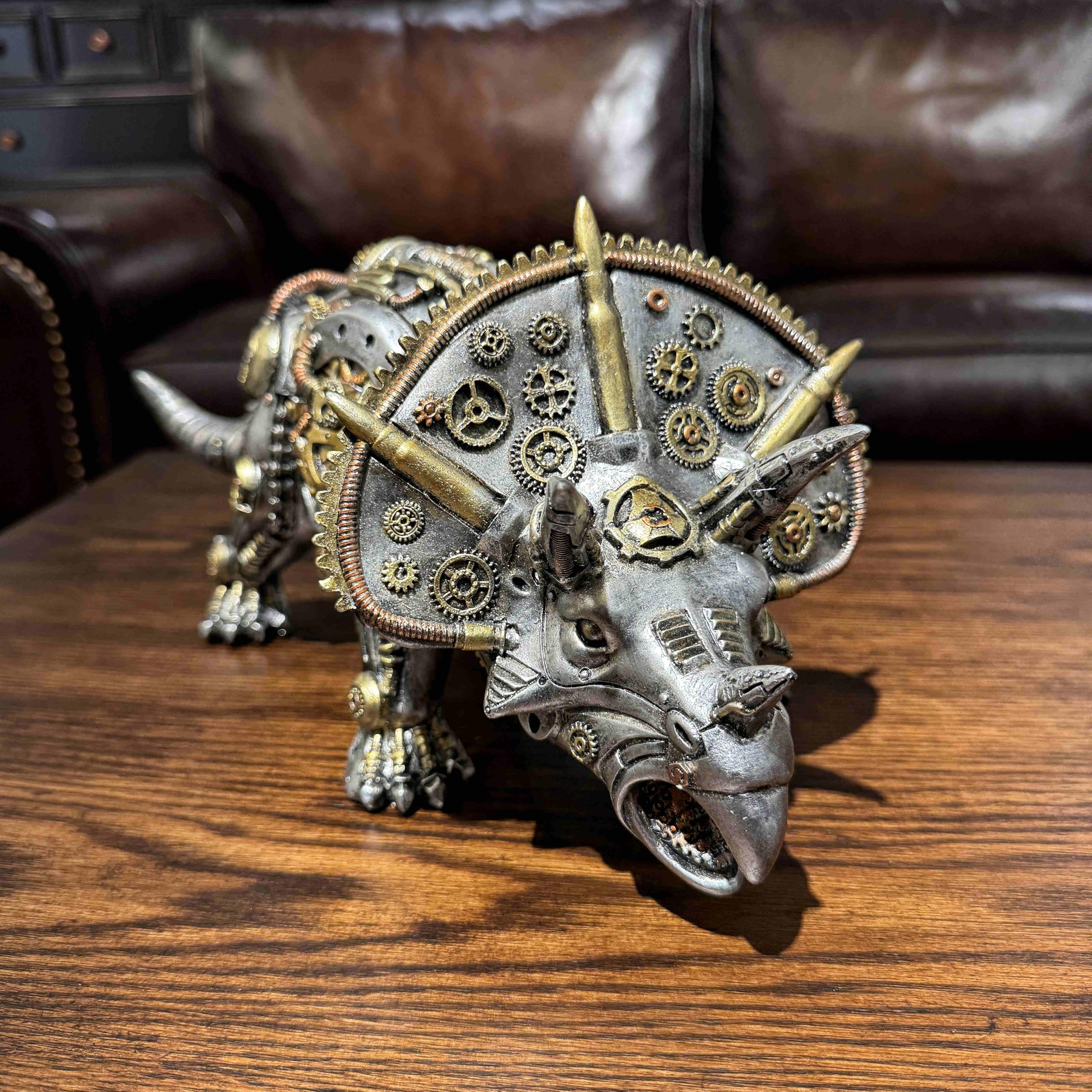 OUTOUR Steampunk Triceratops statuetka dinozaura, 38 cm, długa figurka z żywicy, dekoracja biurka, rzeźba, zwierzę, kolekcja, prezent dla mężczyzn, mężczyzn, dekoracja jaskini