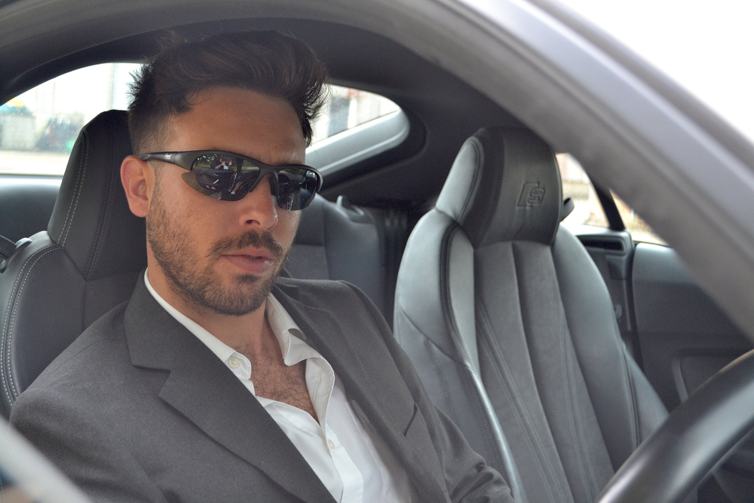 Schwarz ‘Drive’ Polarisierte Sonnenbrille ZUM AUTOFAHREN Antiglare Wechselgläser – ideale Nacht Brille, Motorrad Brille und Winterbrille. UV Schutz 400. Für Herren und Damen