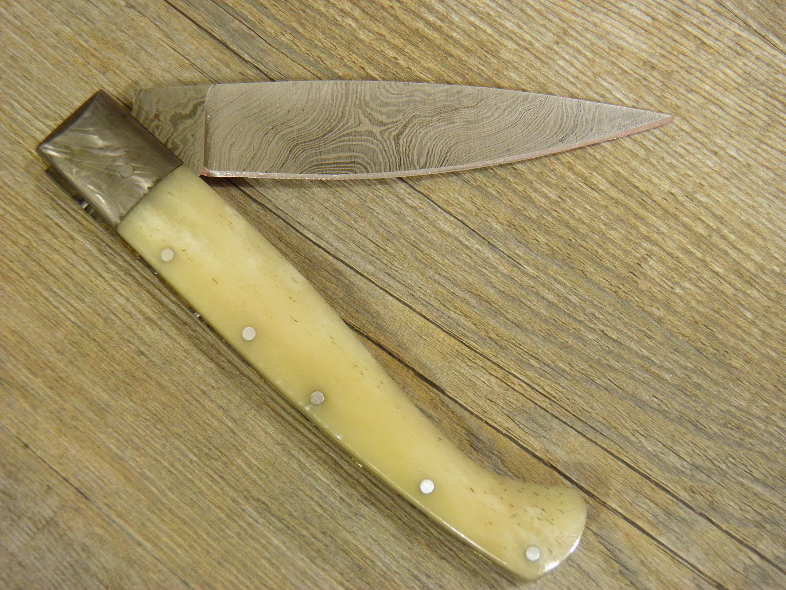 Coltello sardo Pattada Damasco Manico in osso di tibia 22 cm sardegna