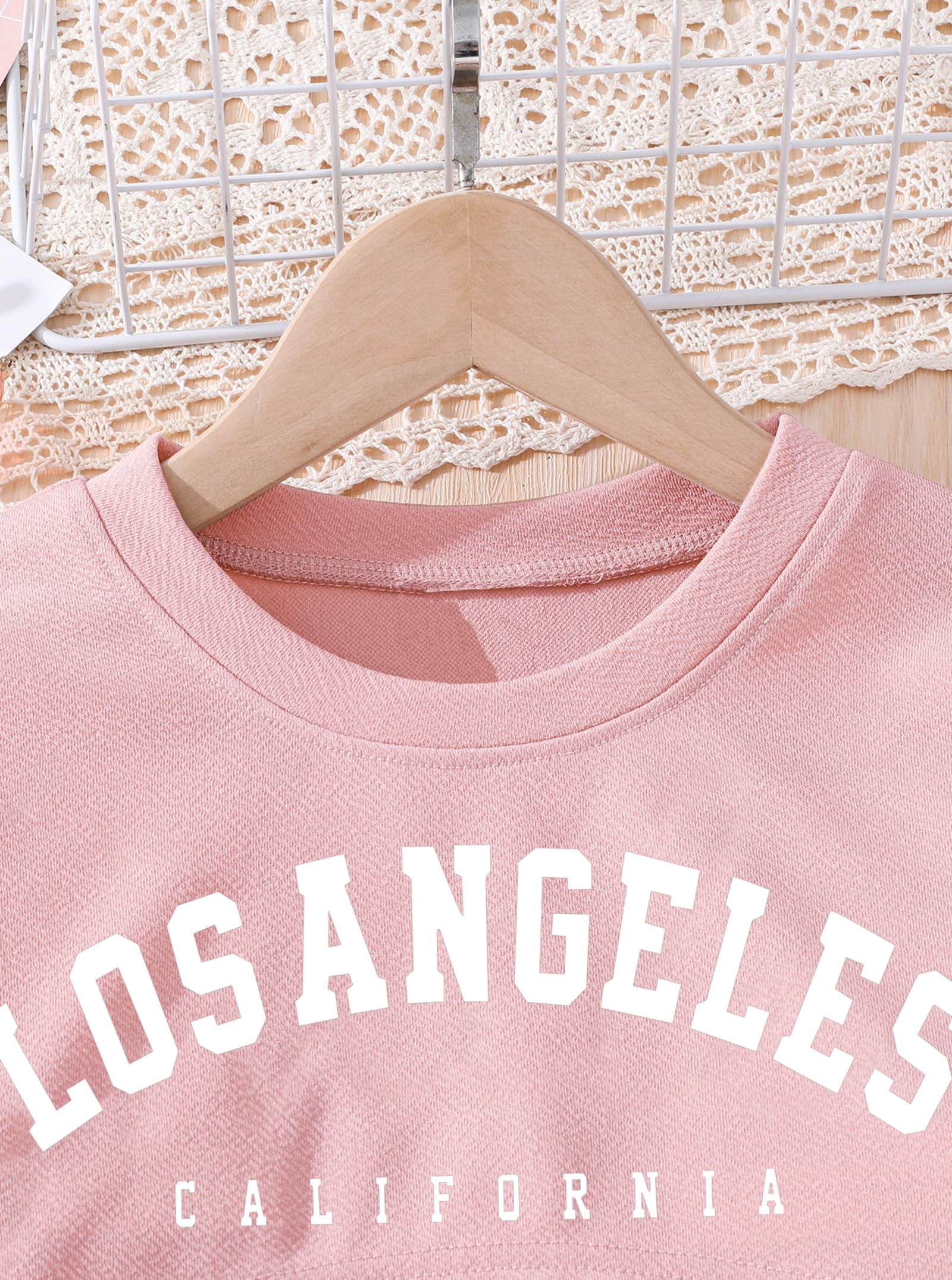 Hilinker Langärmeliges 3-teiliges Outfit für Mädchen, bauchfreies T-Shirt und Cami-Top mit Hose