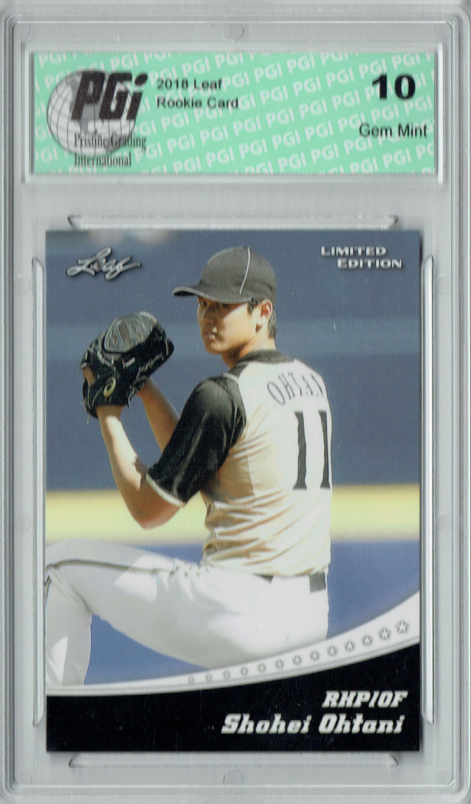 Amazon.com: Shohei Ohtani 2018 Leaf Limited Edition #LE-01 Rookie