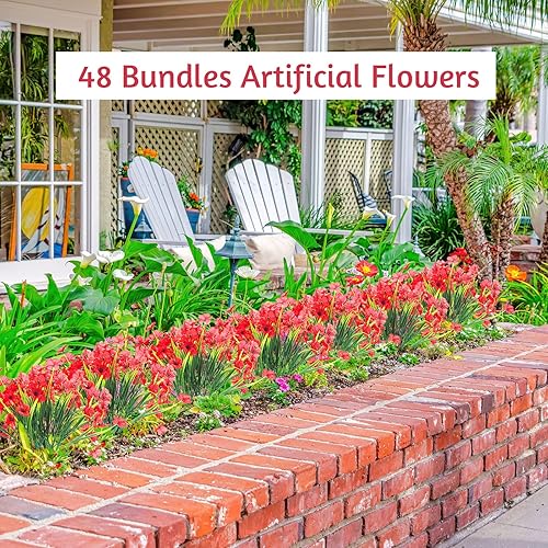 Miniatura 4 de Janinka 48 paquetes de flores artificiales rojas para exteriores, resistentes a los rayos UV, plantas de plástico falsas que no se decoloran,