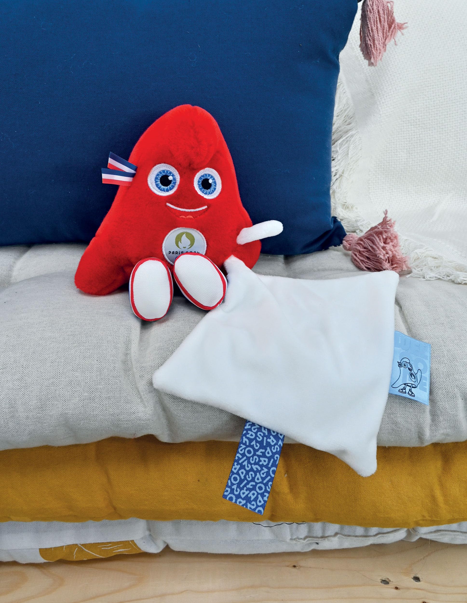 Mascotte Doudou et Compagnie 25 cm JO Paris 2024