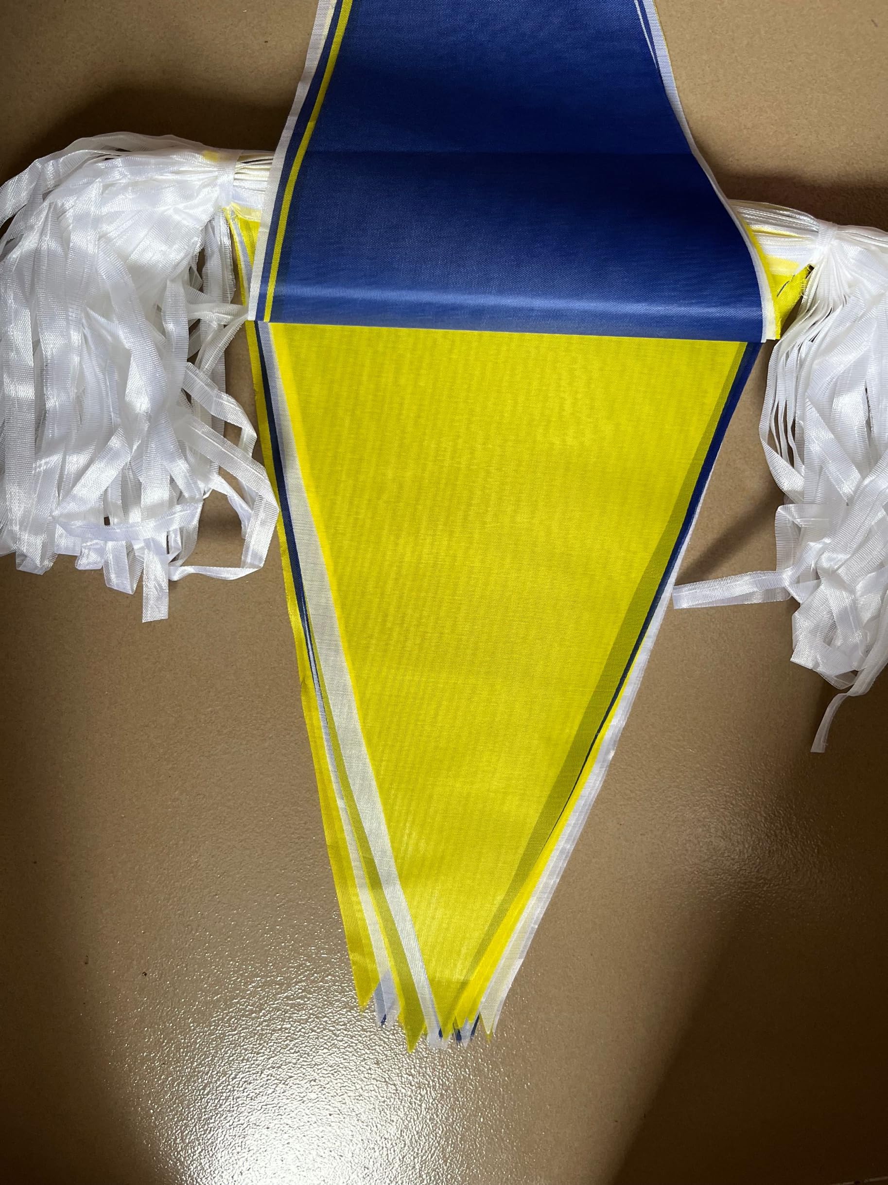 Wimpelkette, 40 m, gelb, weiß und blau, Wimpelkette, Stoff, Dreiecksflaggen, Party-Dekorationen für Abschlussfeiern, Geburtstage