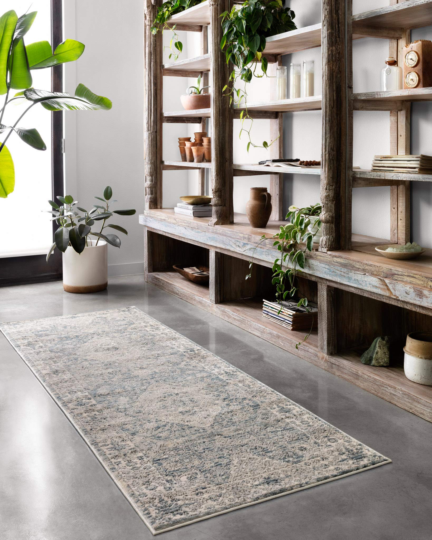 Loloi II Teagan Collection TEA-04 Sky / Natural, Traditional 5'-3" x 7'-6" Area Rug