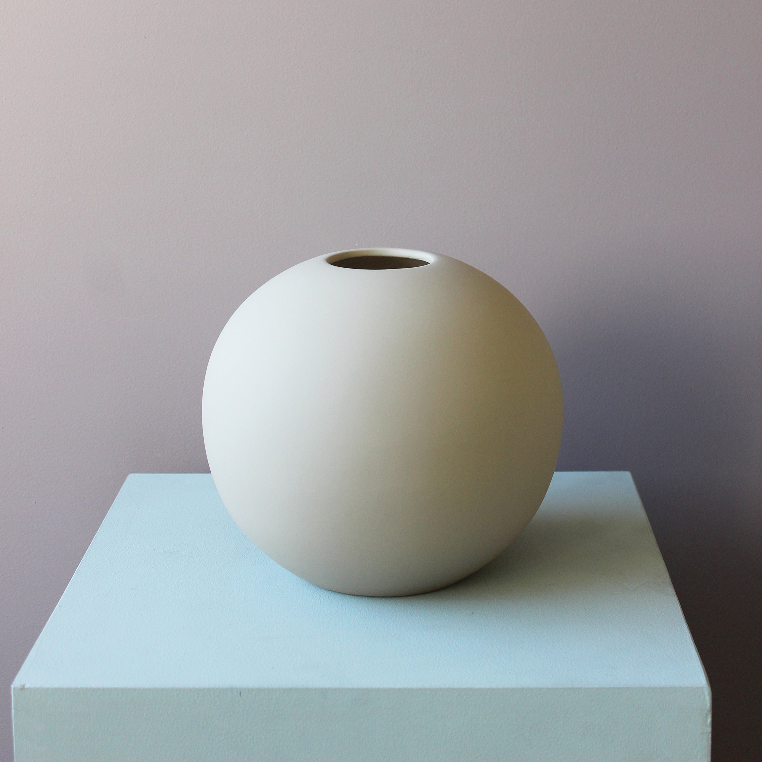 Amazon.co.jp: Cooee Design ボール 花瓶 Ball Vase 20cm (サンド