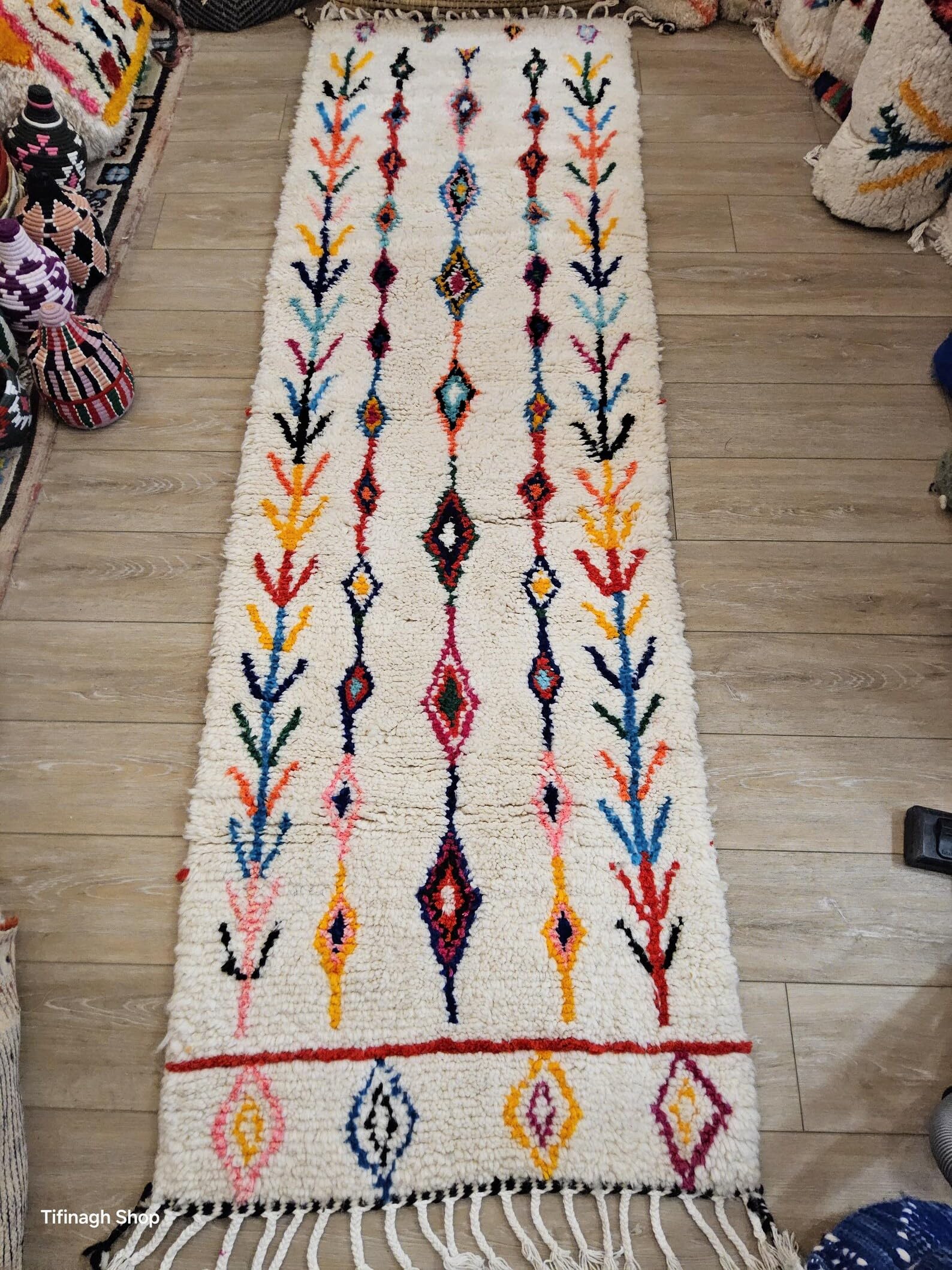 Générique Tifinagh Shop - Tapis Berbère Azilal Multicolore 255 x 76 cm - Authentique Tapis Marocain Fait Main en Laine - Motifs Traditionnels - Pièce Unique