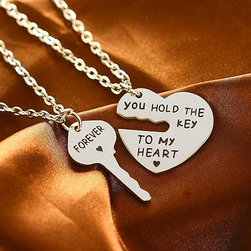 Miniatura 2 de BESPMOSP Juego de 2 collares con colgante a juego con texto en inglés "You Hold The Key To My Heart"