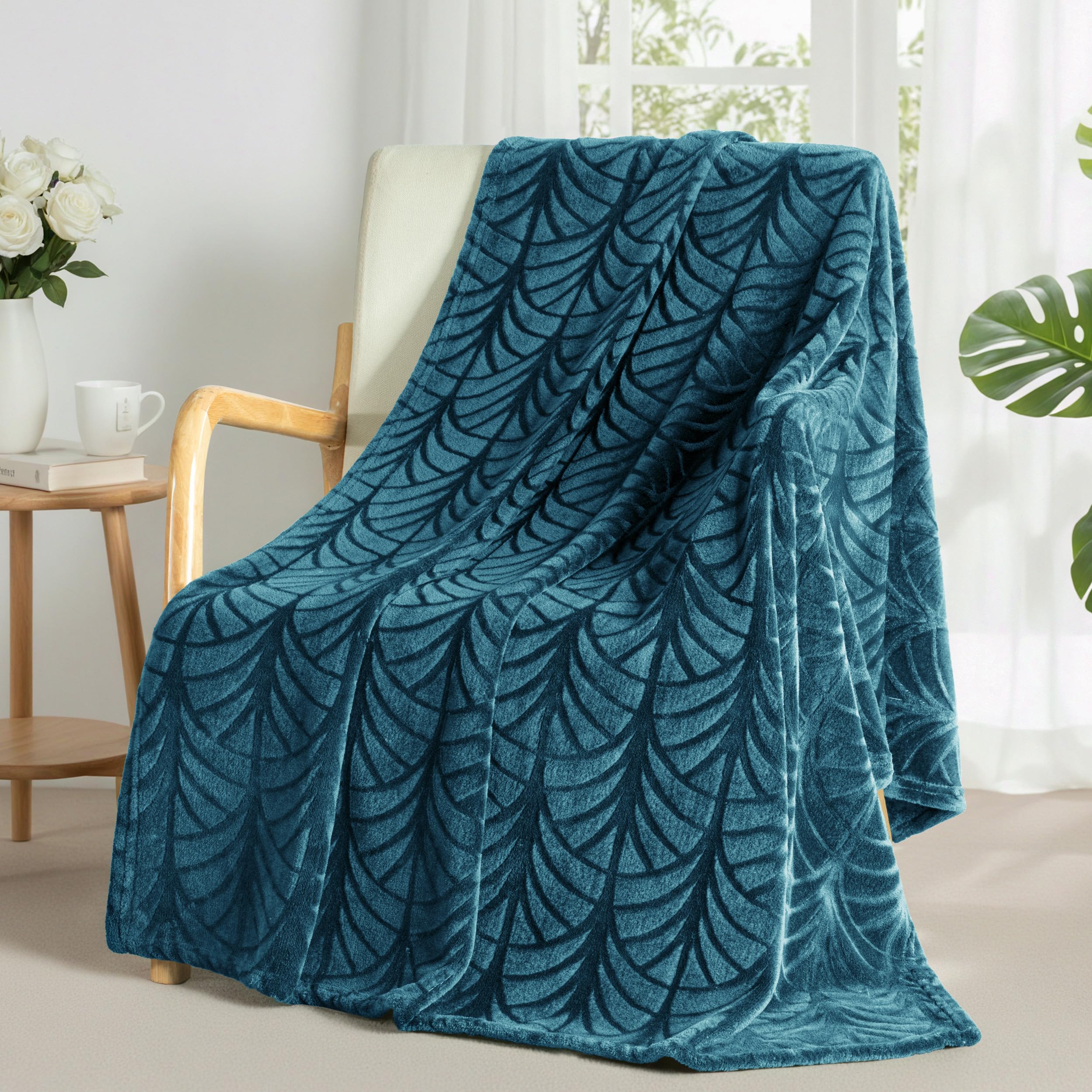 Flannel Fleece Throw Blanket for Couch, Soft Fluffy Velvet Sofa Blanket with Decorative Vintage Pattern for All Season, Warm and Lightweight, 50x60 Inch, Teal