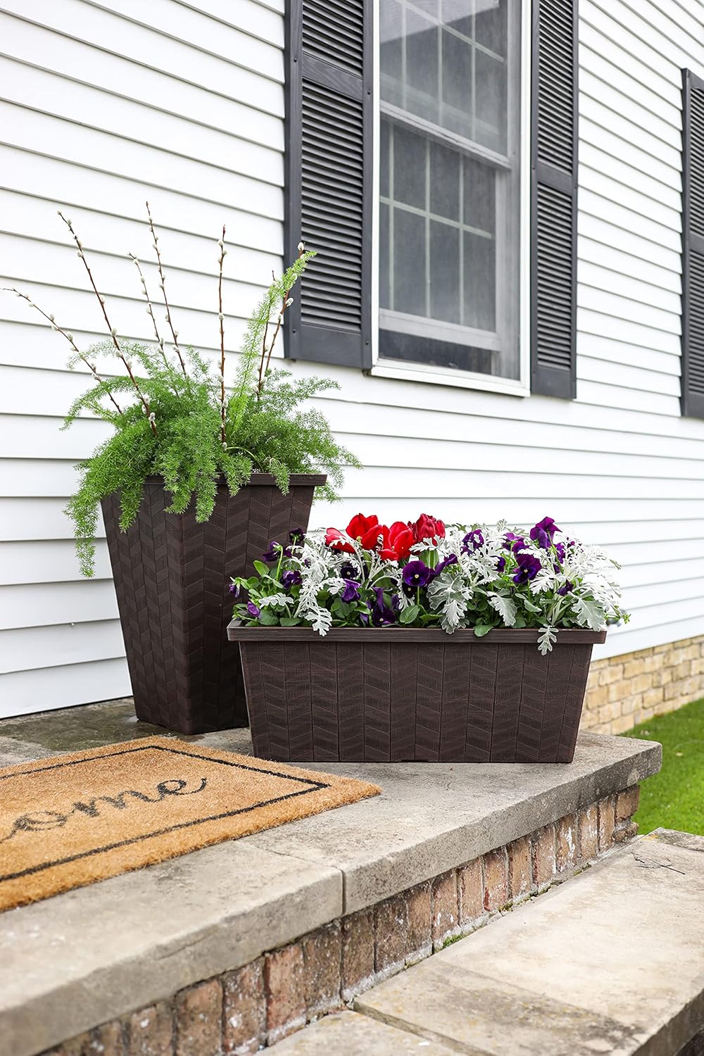 The HC Companies Borden 21" Tall Planter for Outdoor Plants - Lightweight Plastic Plant Pot with Drainage Hole and Plugs for Front Porch, Deck, Patio and Home, Chestnut