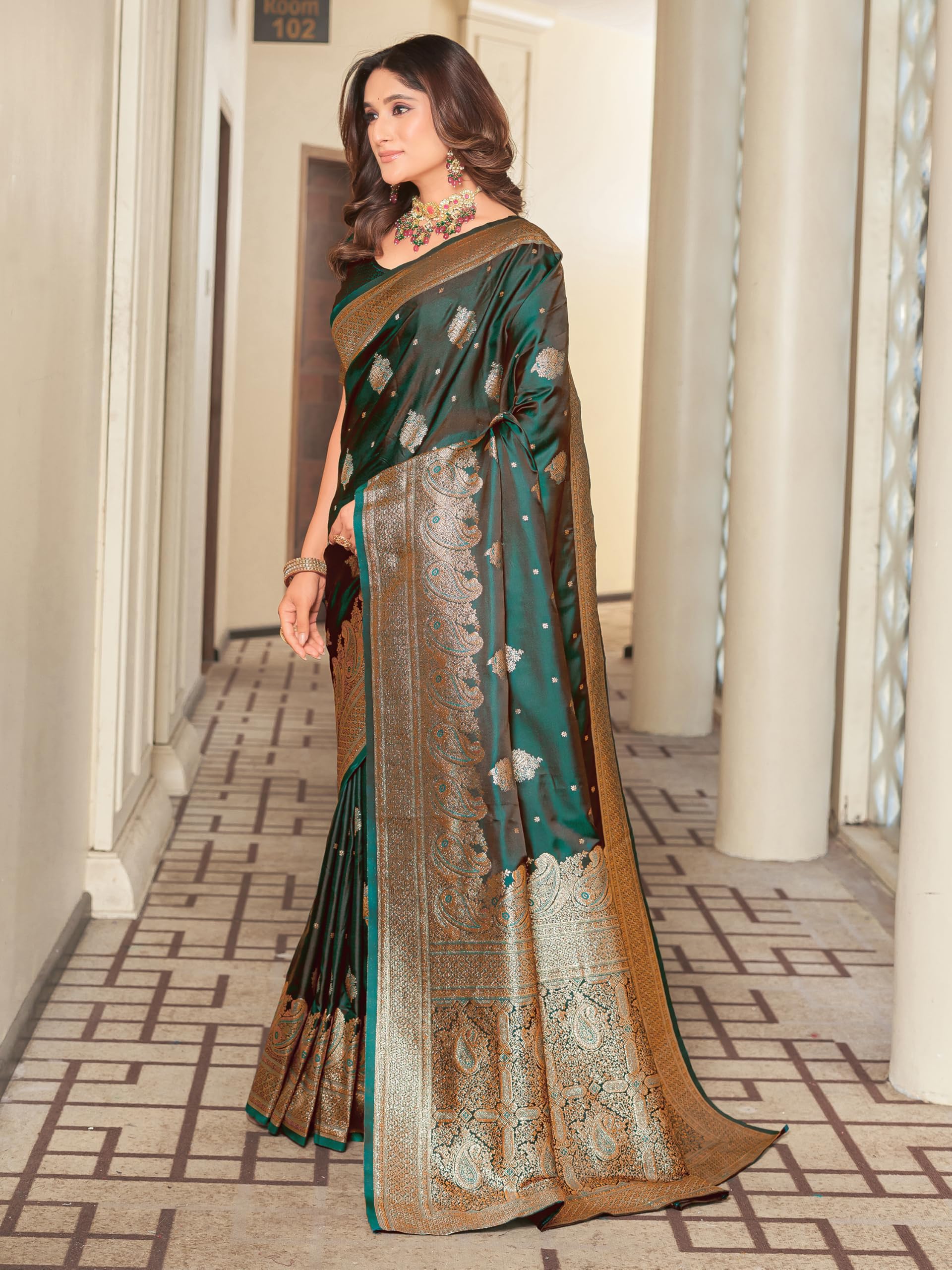 Glory Sarees Banarasi Damen-Sari, Satin, Seide, elegant verarbeitet, anmutiges Design mit Blusenteil (Satin Silk_Parent)