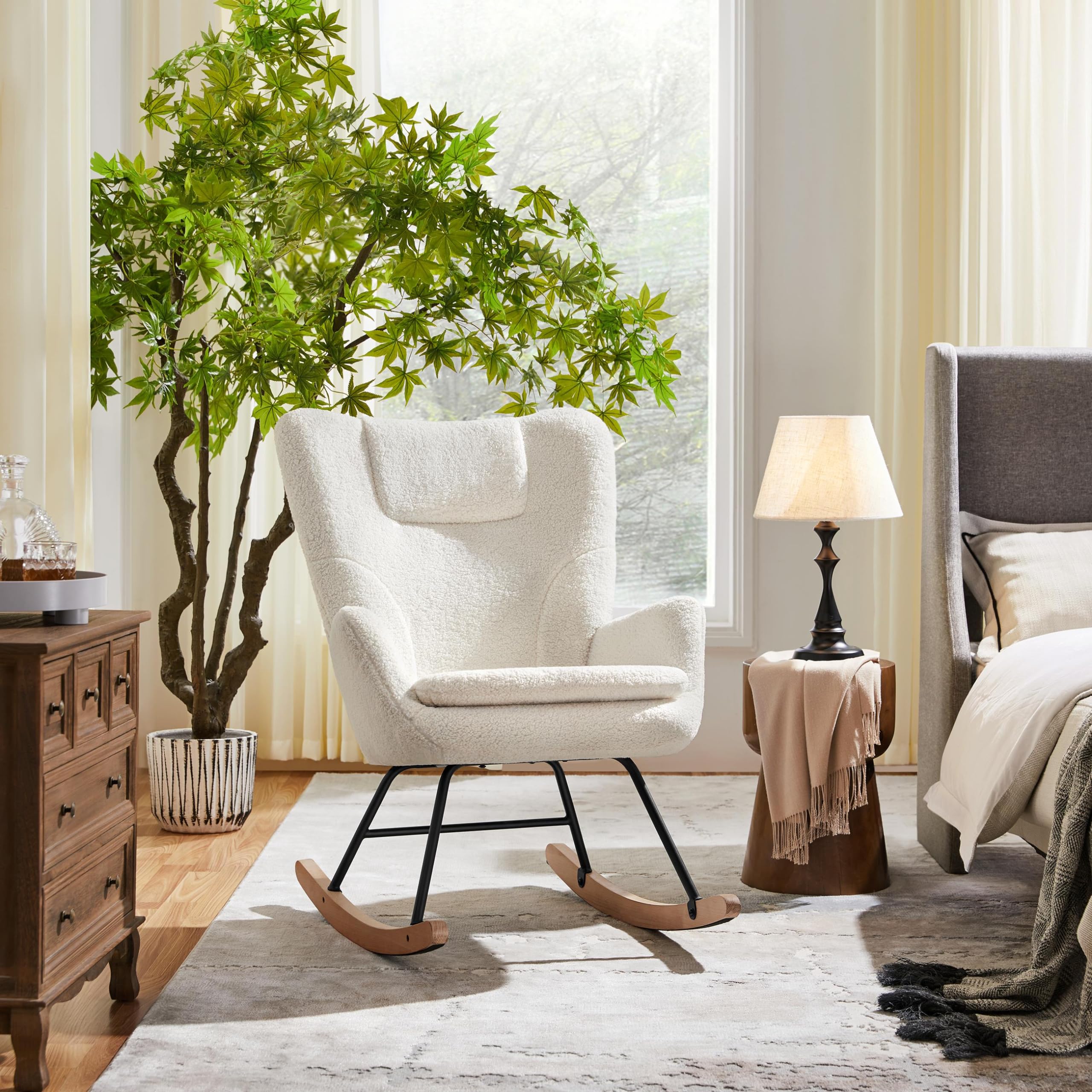 Yaheetech Fauteuil à Bascule Scandinave en Tissu Bouclé Rocking Chair à Haut Dossier Fauteuil Allaitement avec Pieds en Bois Massif Chaise d'appoint pour Salon Chambre Appartement Ivoire/1