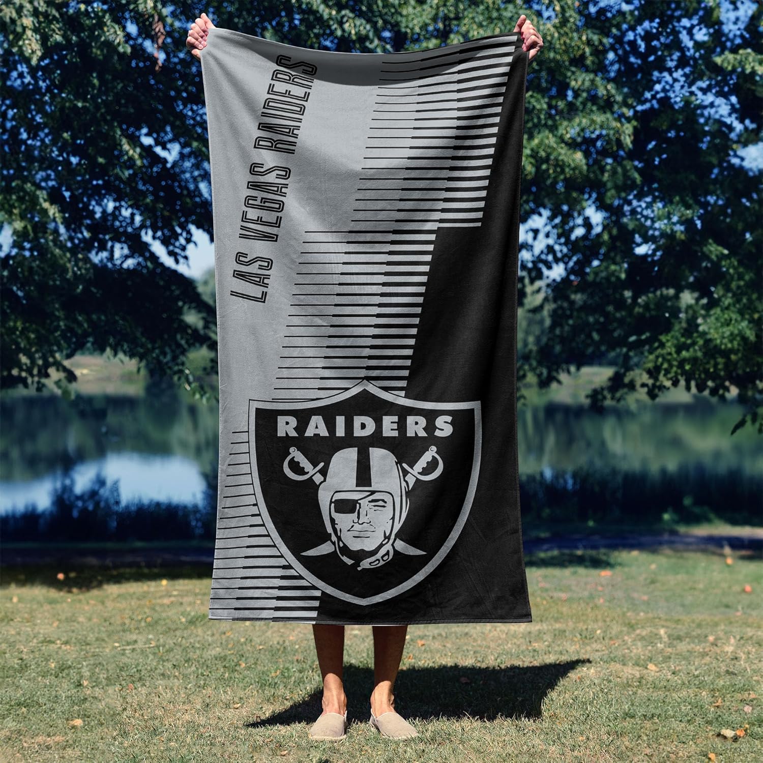 Northwest Las Vegas Raiders NFL Progression Jacquard Beach Towel 36 x 72 Inches - Image 4