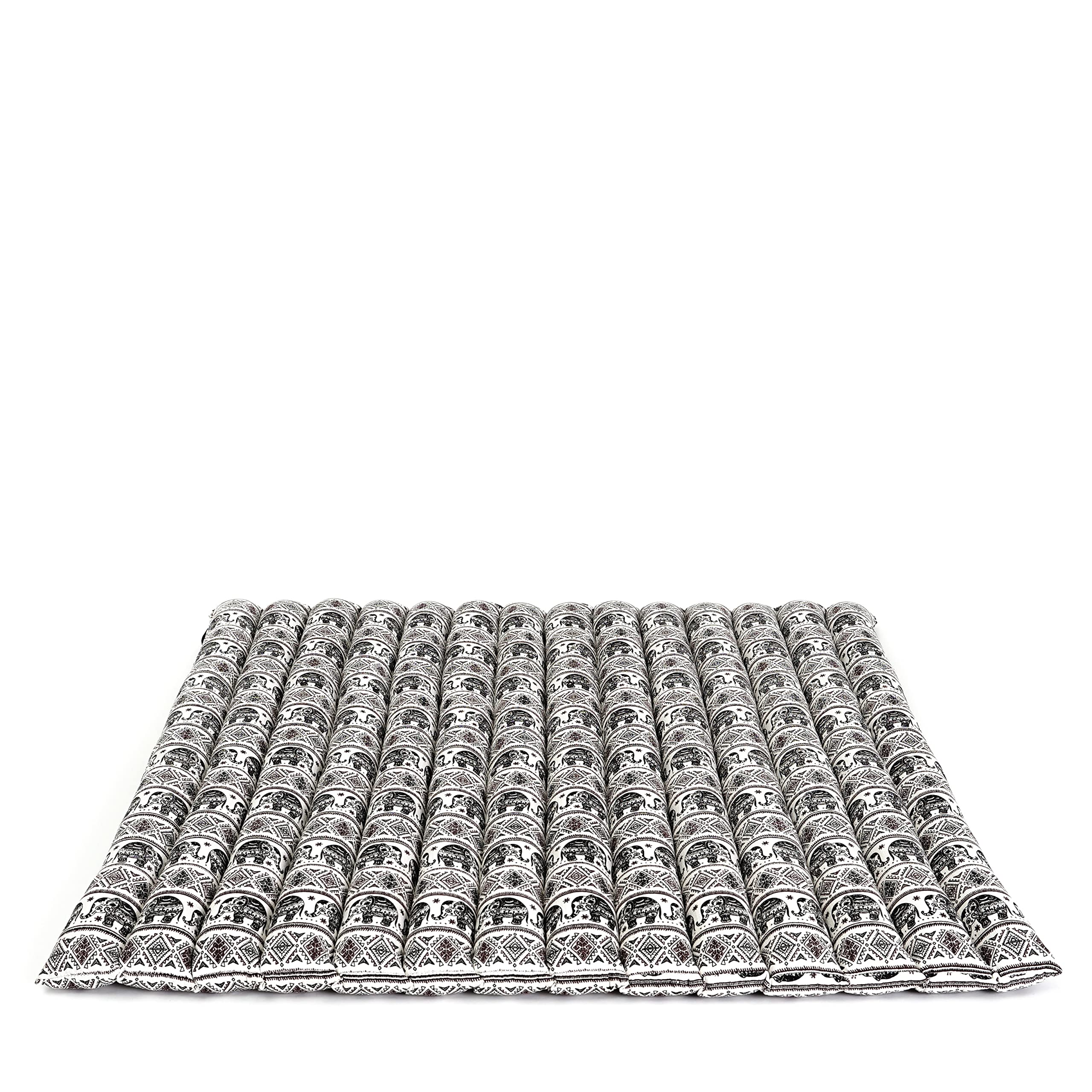 Leewadee Zabuton Seating Cushion – Square Floor Seat for Meditation Exercises, Light Yoga Mat Filled with Kapok, 70 x 70 cm, Black White