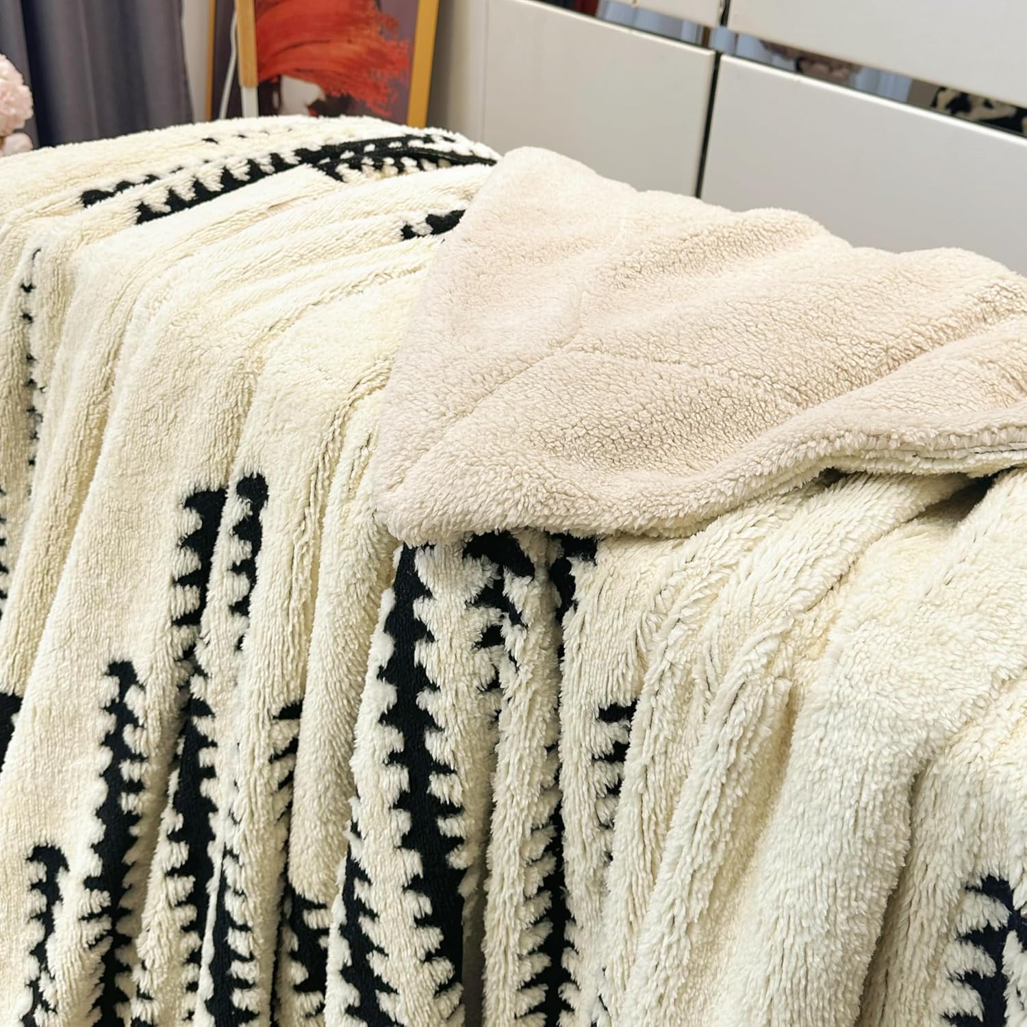LEVINIS Boho Sherpa Fleece Blanket 80'' × 90'', Ultra Soft Aztec Queen Blanket for All Season, Cozy, Plush, Bohemian Throw Blankets for Bed/Couch/Sofa/Office/Camping, Off White - Image 5