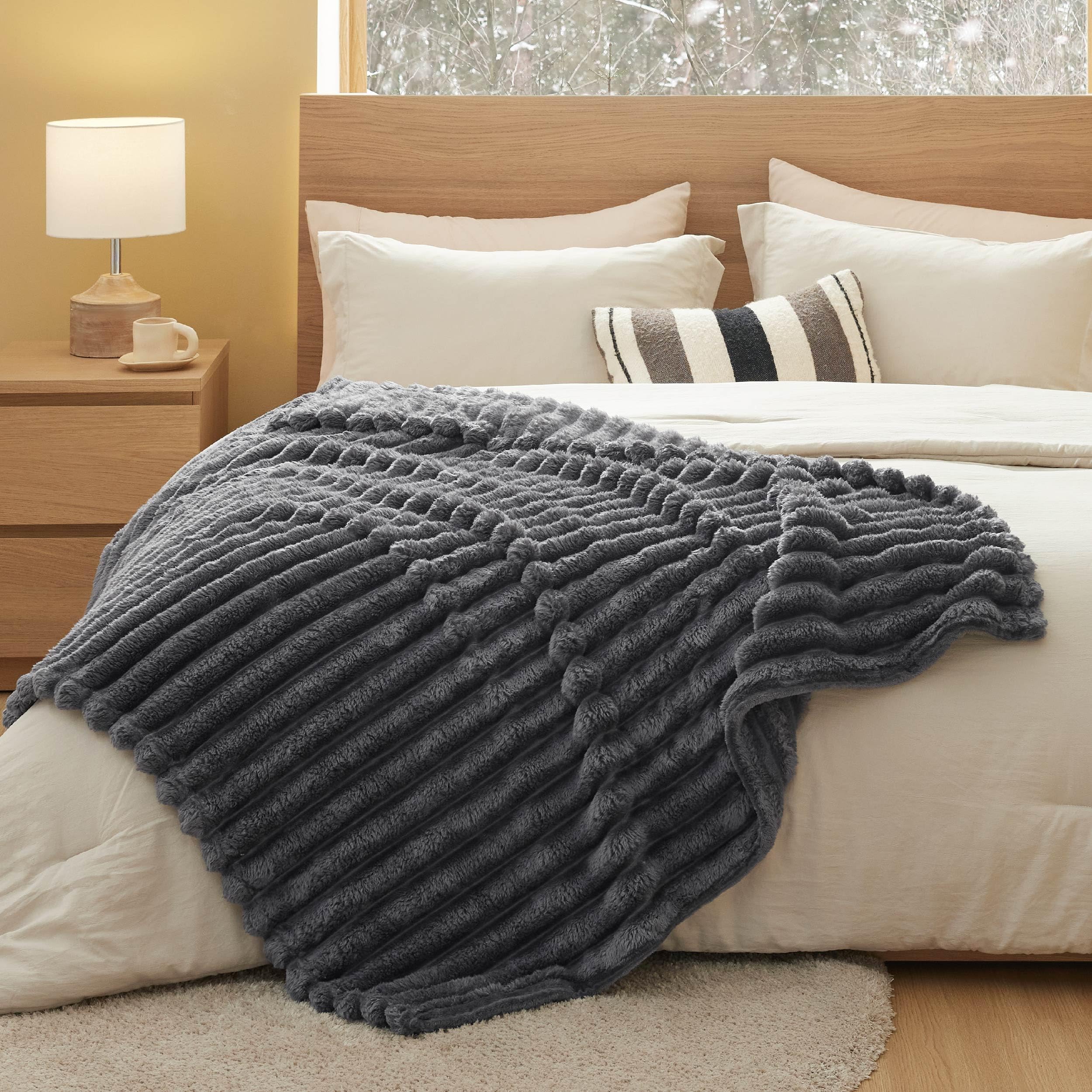 Amazon.com: Bedsure Twin Blanket for Couch - Super