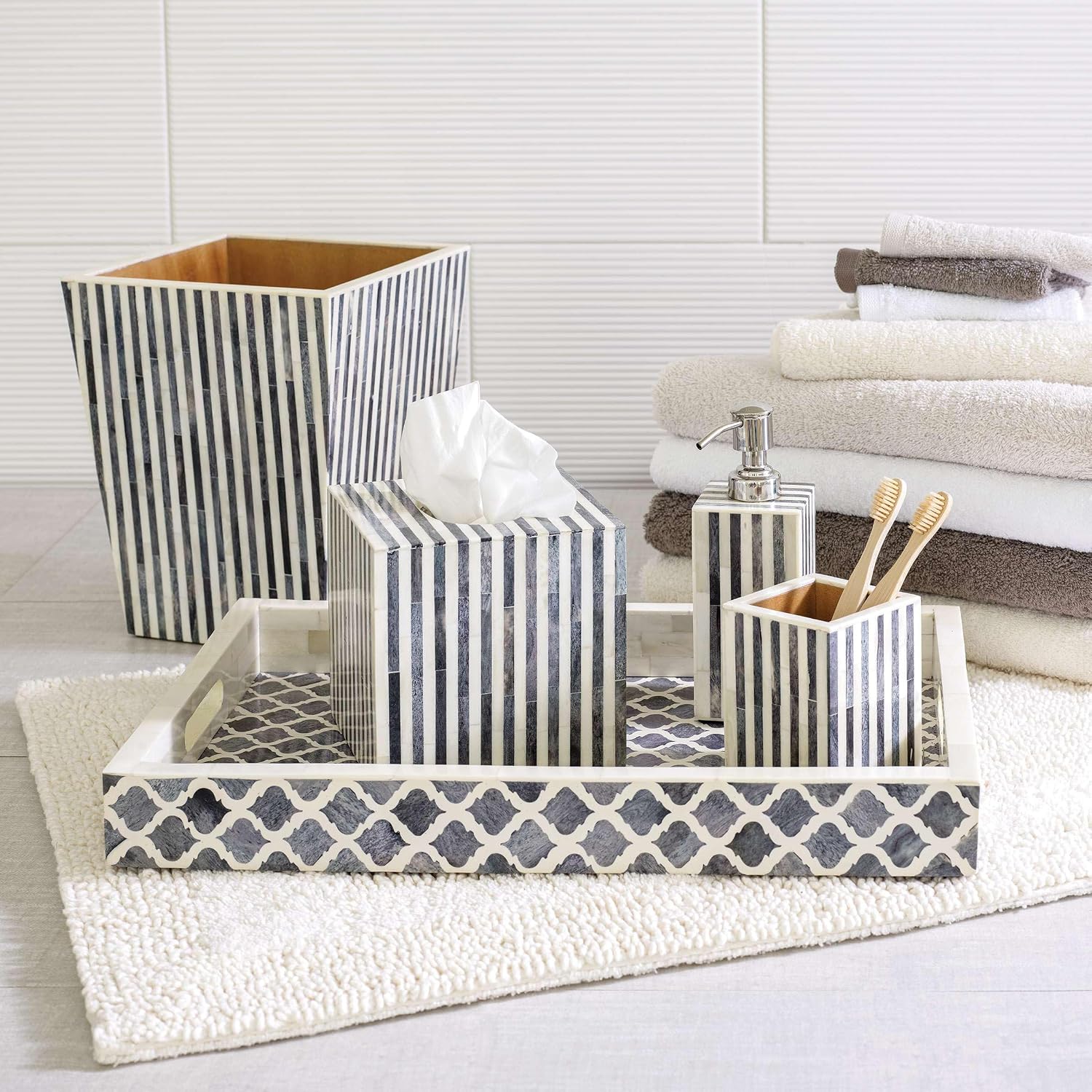 Pine Cone Hill Signature Dove Grey Towel, Hand Towel, Grey Solid Pattern