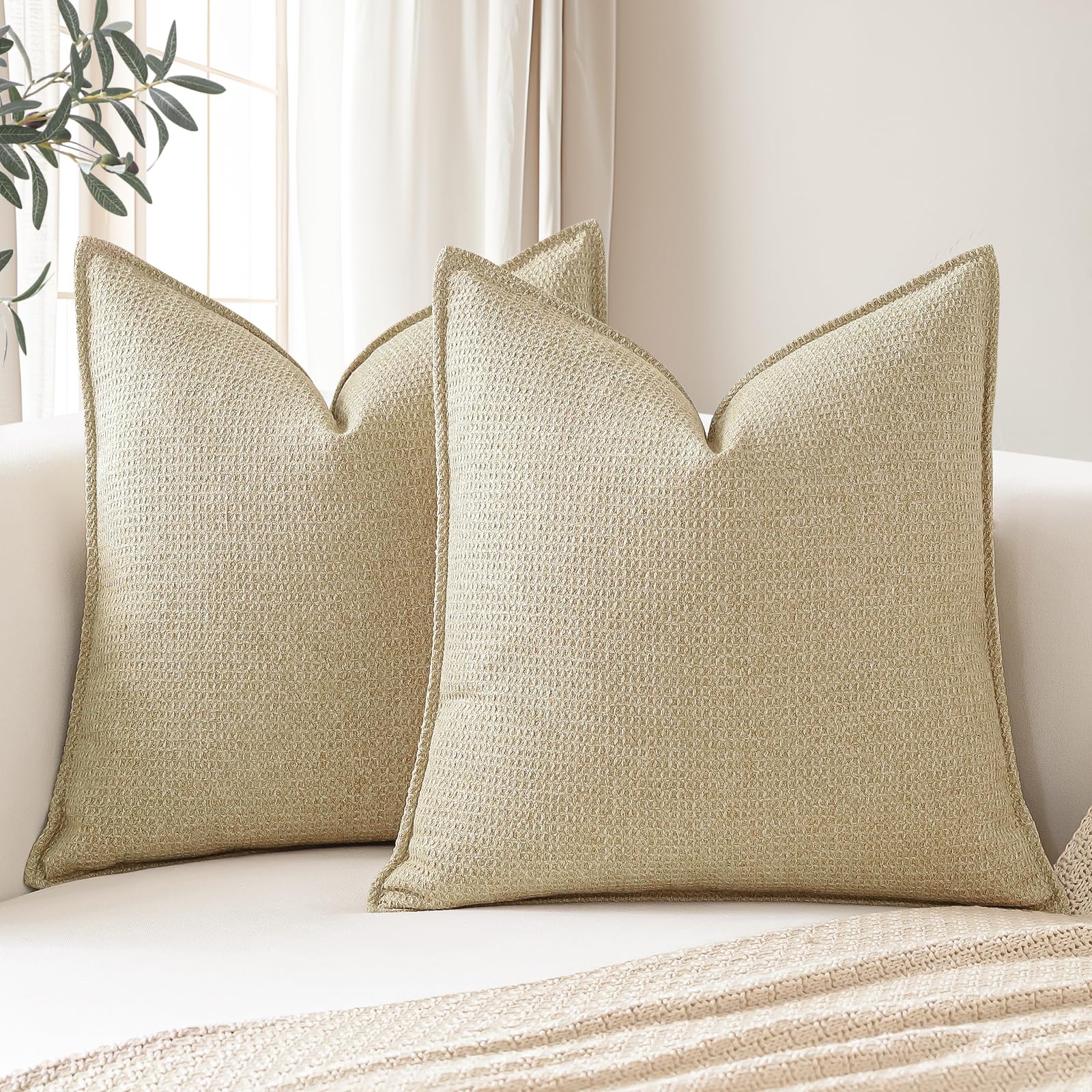 Sungeek Decorative Cushion Covers 40x40cm Set of 2 Soft Plaid Cushion Cases with Stitched Edge Boho Farmhouse Home Decor Throw Pillow Covers for Sofa Couch Patio Bedroom Living Room Light Khaki