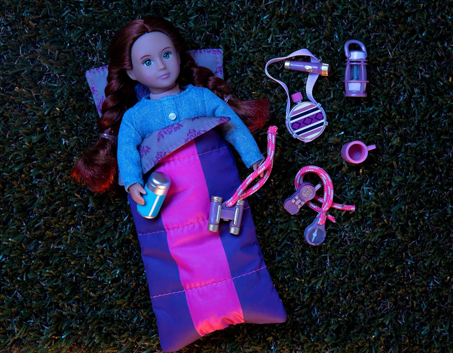 Lori – Hiking Set for Mini Dolls – Outdoor Accessories for 6-Inch Dolls – Sleeping Bag, Map, Play Food – Playset for Kids – 3 Years + – Hiking Accessories Set