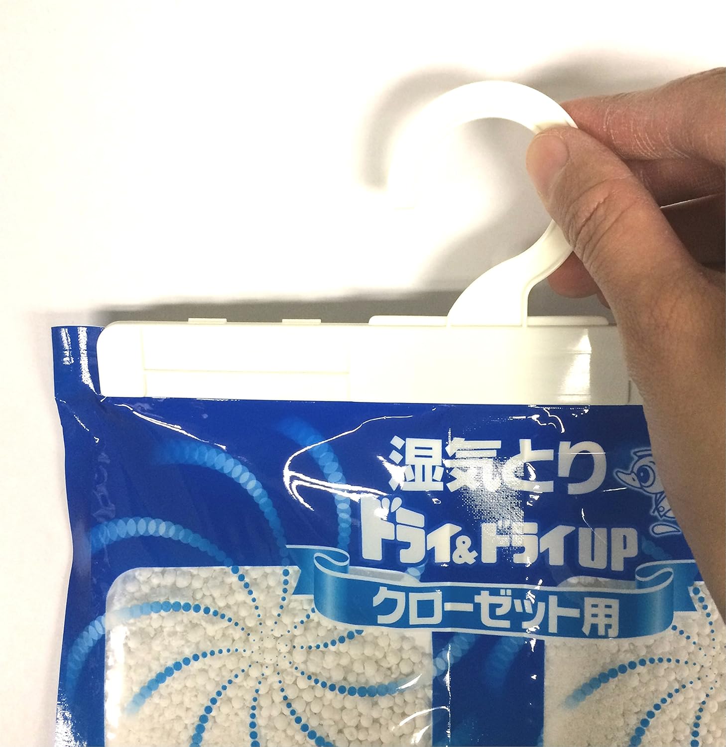 Amazon ドライ ドライup クローゼット用 2シート入 ドライ ドライup ドラッグストア