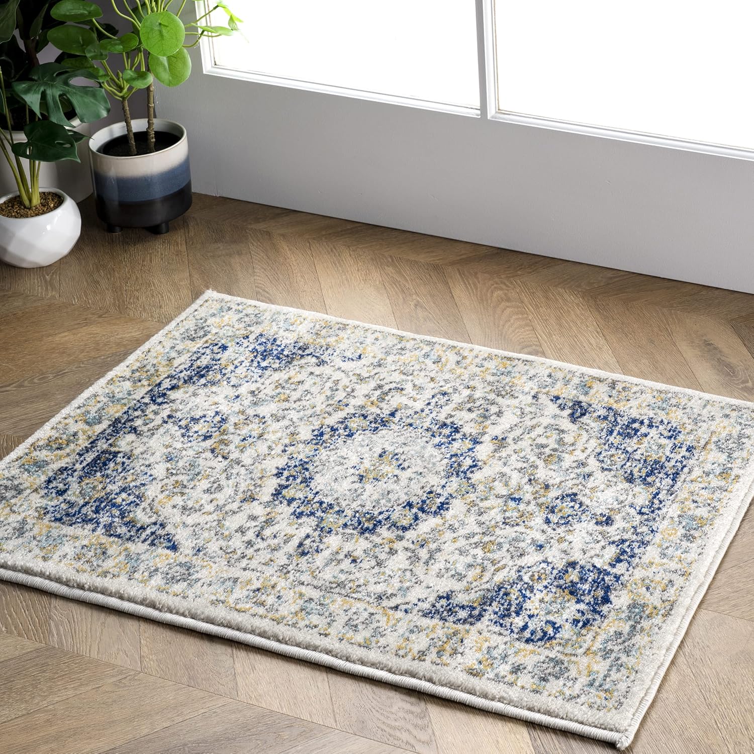 nuLOOM Verona Vintage Persian Accent Rug, 3' x 5', Blue, Rectangular, 0.35" Thick Blue 3' x 5'