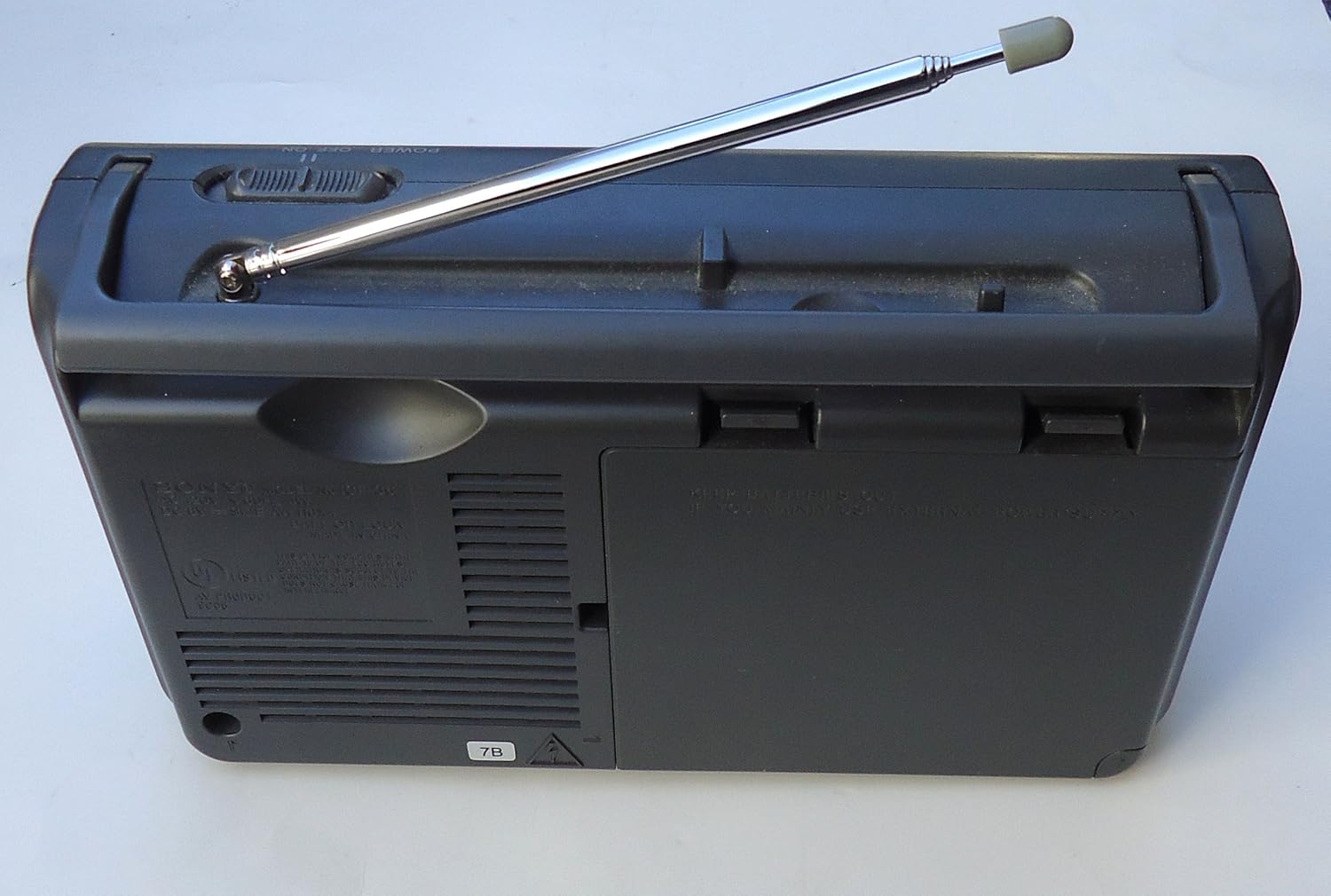 SONY CF-5600 AM/FM 3 band レシバ― SONY CF-5600 AM/FM 3 band