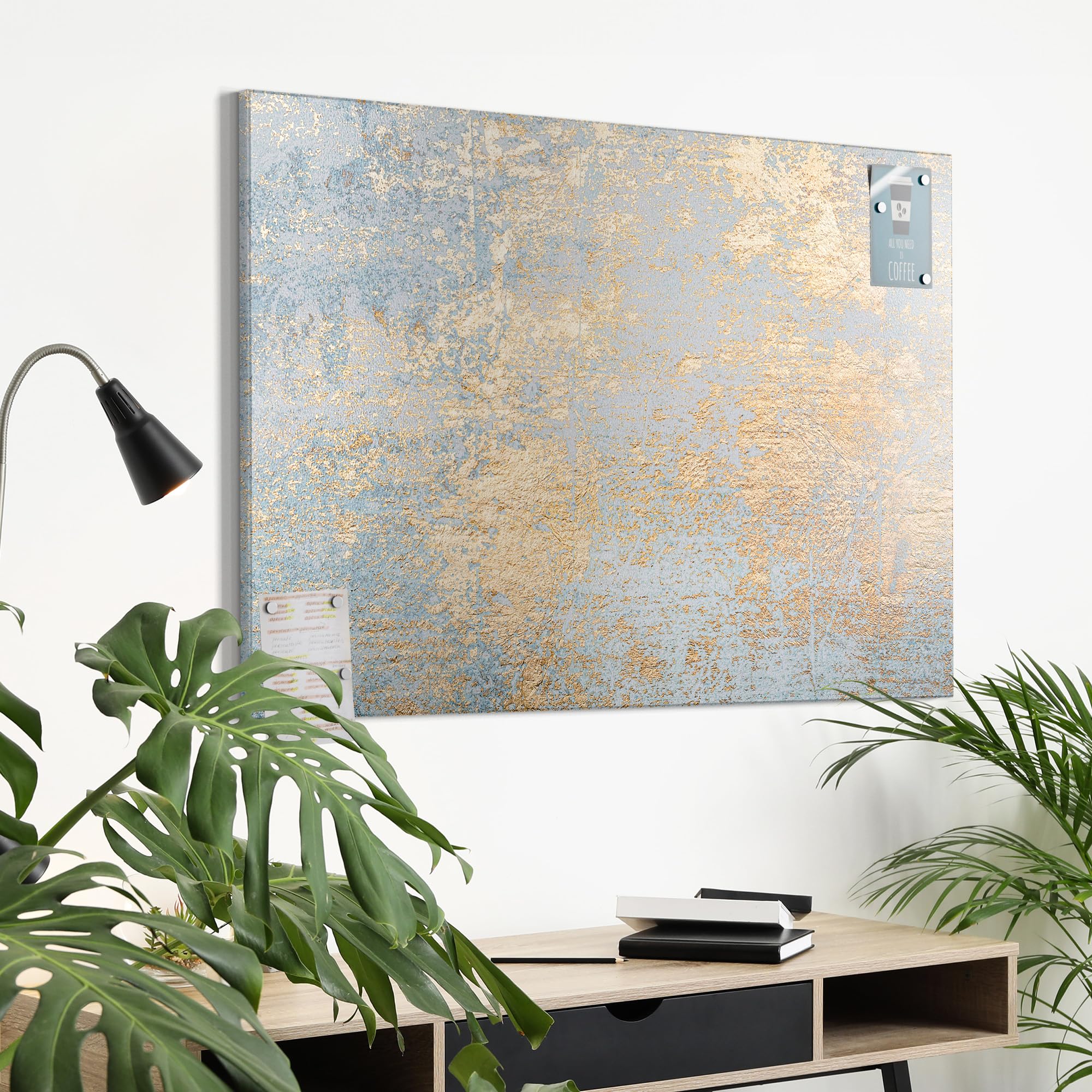 DEQORI Metalowa tablica magnetyczna | wymiary 90 x 60 cm | motyw "ściana ze złotą strukturą" | tablica suchościeralna na wszystkie magnesy | tablica magnetyczna do kuchni i biura | designerska tablica