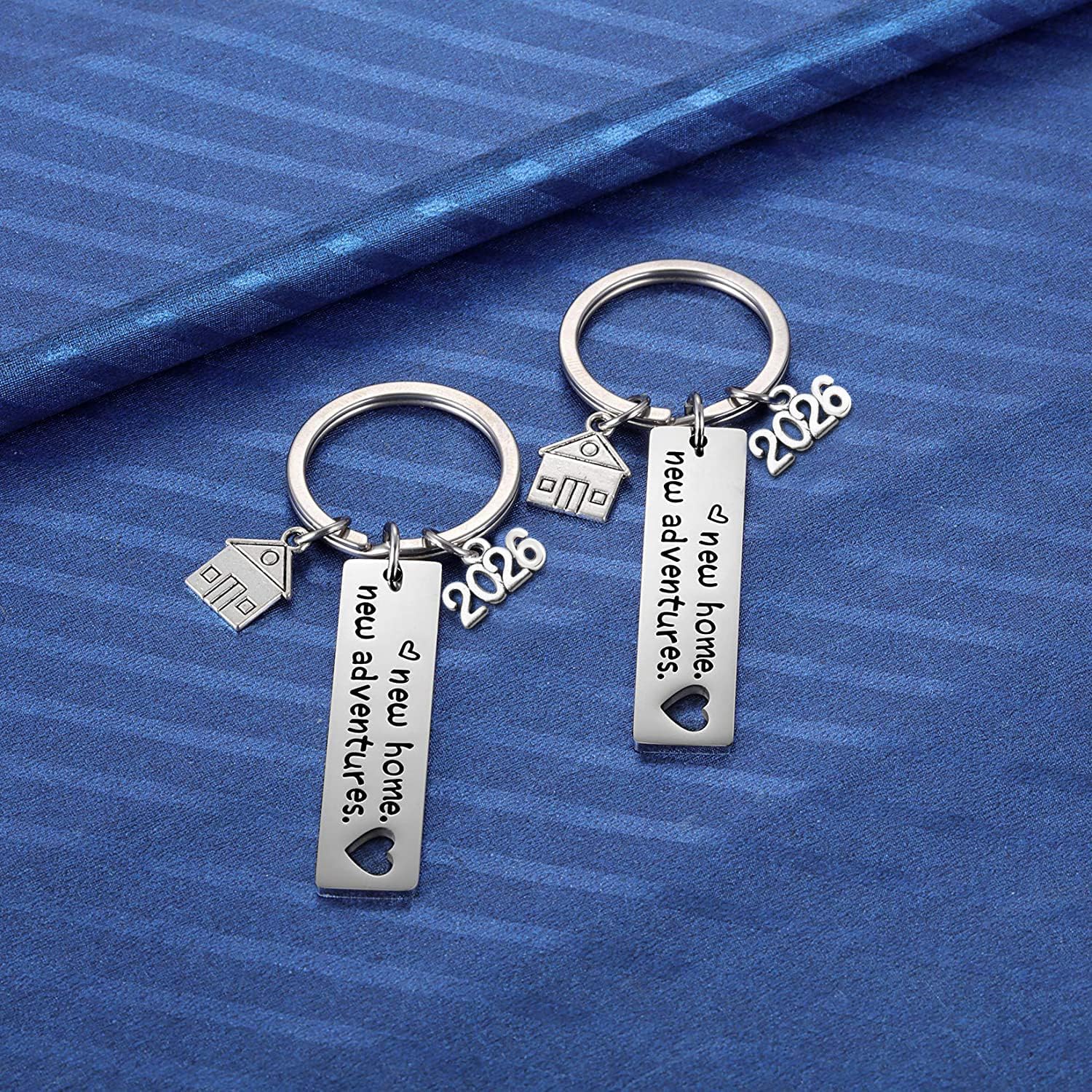 Kvekstio 2PCs New Home Keychain 2026 Housewarming Gift for New Homeowner House Keyring Moving in Key Chain New Home Owners Jewelry from Real Estate Agent