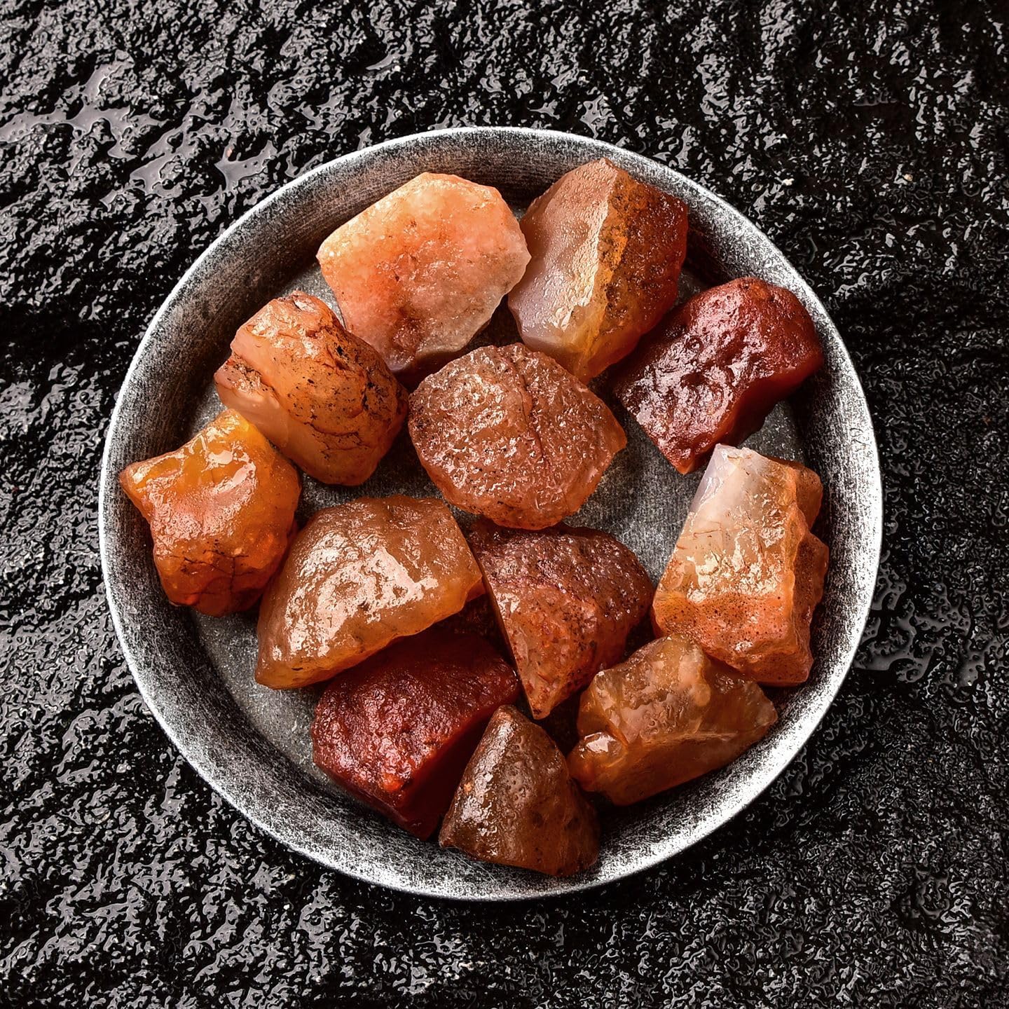 WHZHDMA Bulk Natural Crystal Rough Stone Natural Red Agate Crystal Rough Stone Aromatherapy Diffuser Stone Rough Ore Crushed Stone Crystal Ornaments Rocks Stones and Crystals