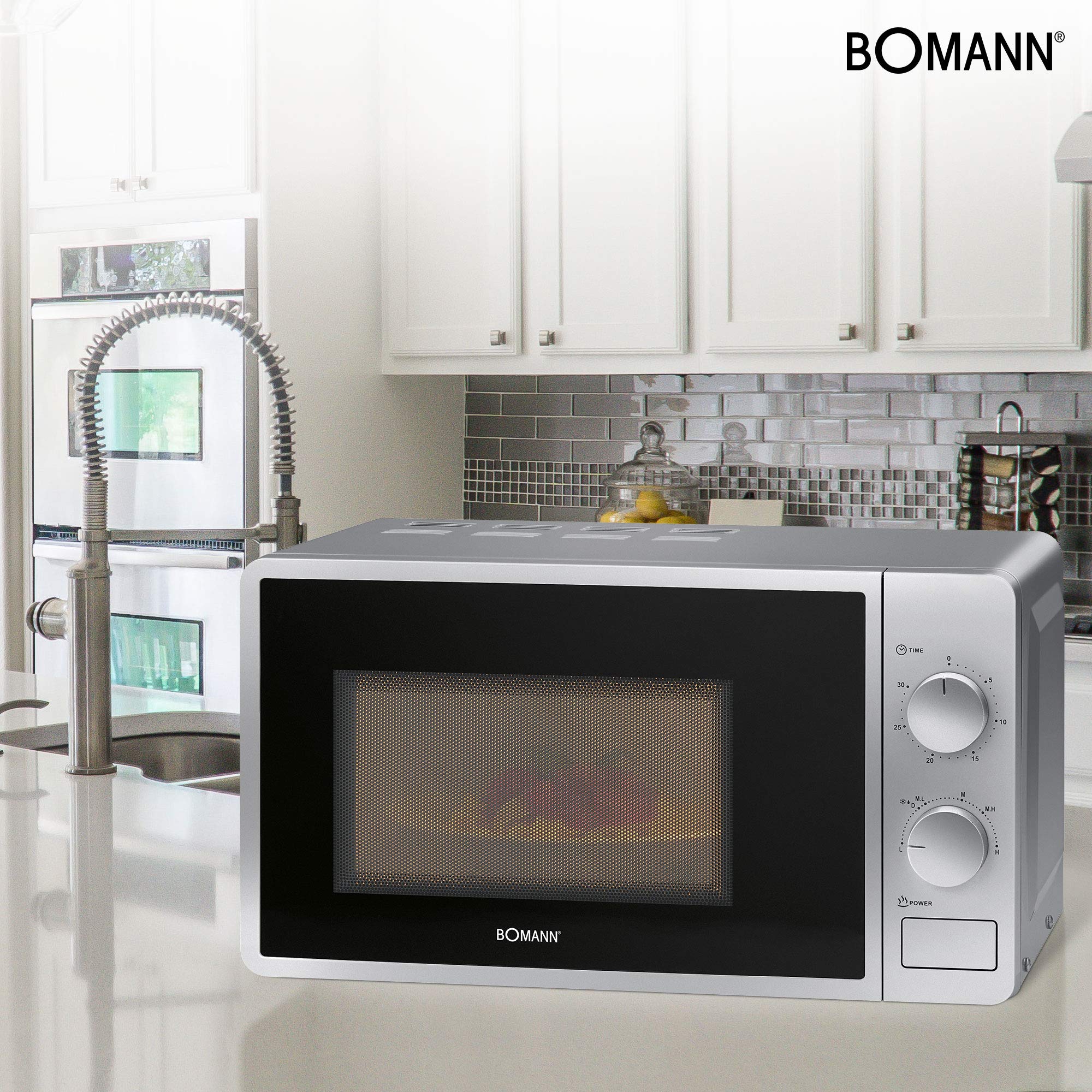 Bomann Kuchenka mikrofalowa z 20 l komory i oświetleniem komory gotowania | Microwave z 6 poziomami mocy | urządzenie do mikrofal z minutnikiem 30 min | mikrofale z talerzem obrotowym Ø 24,5 cm | 700
