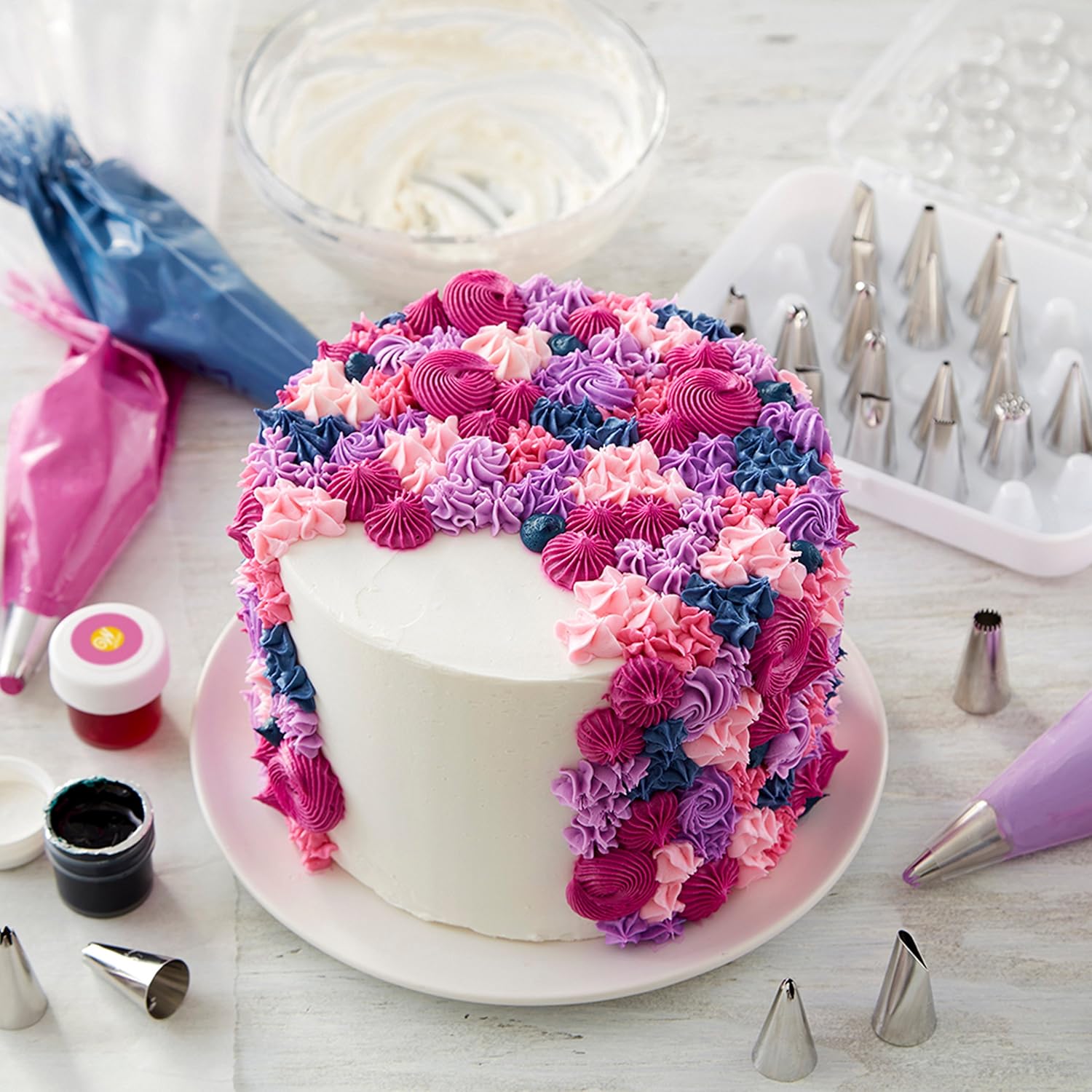 Wilton Deluxe Cake Decorating Tip Set, 52-Piece