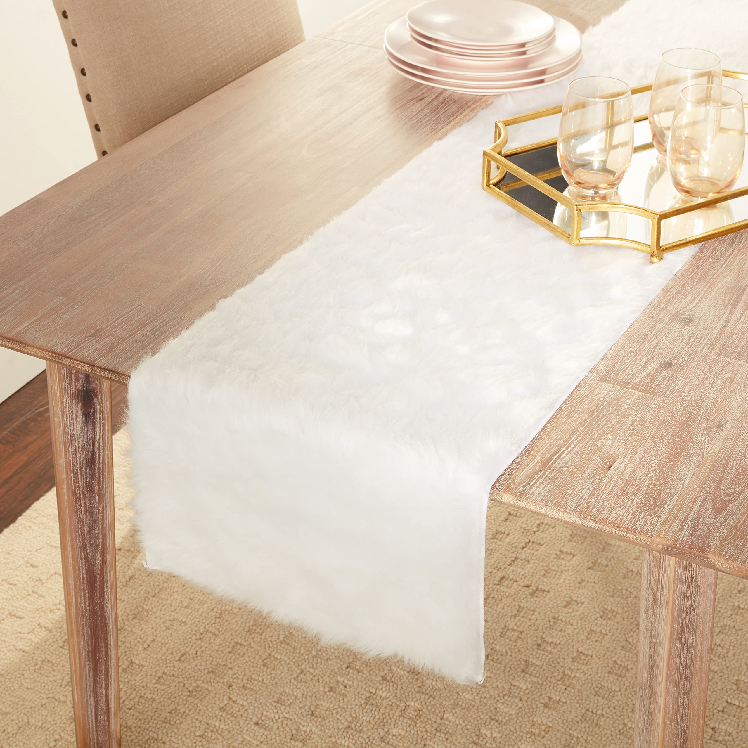 Saro Lifestyle Chemin de table en fausse fourrure, 38,1 x 274,3 cm, Blanc