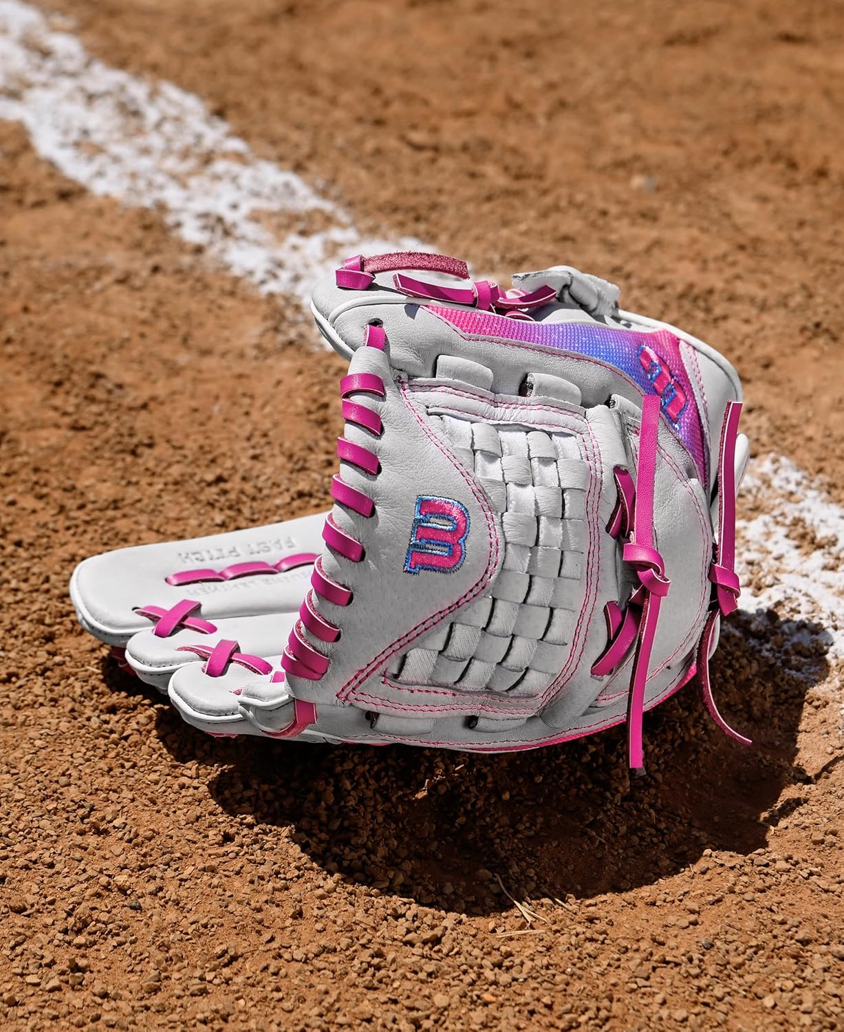 Wilson 2026 A440 Flash Fastpitch Softball Gloves