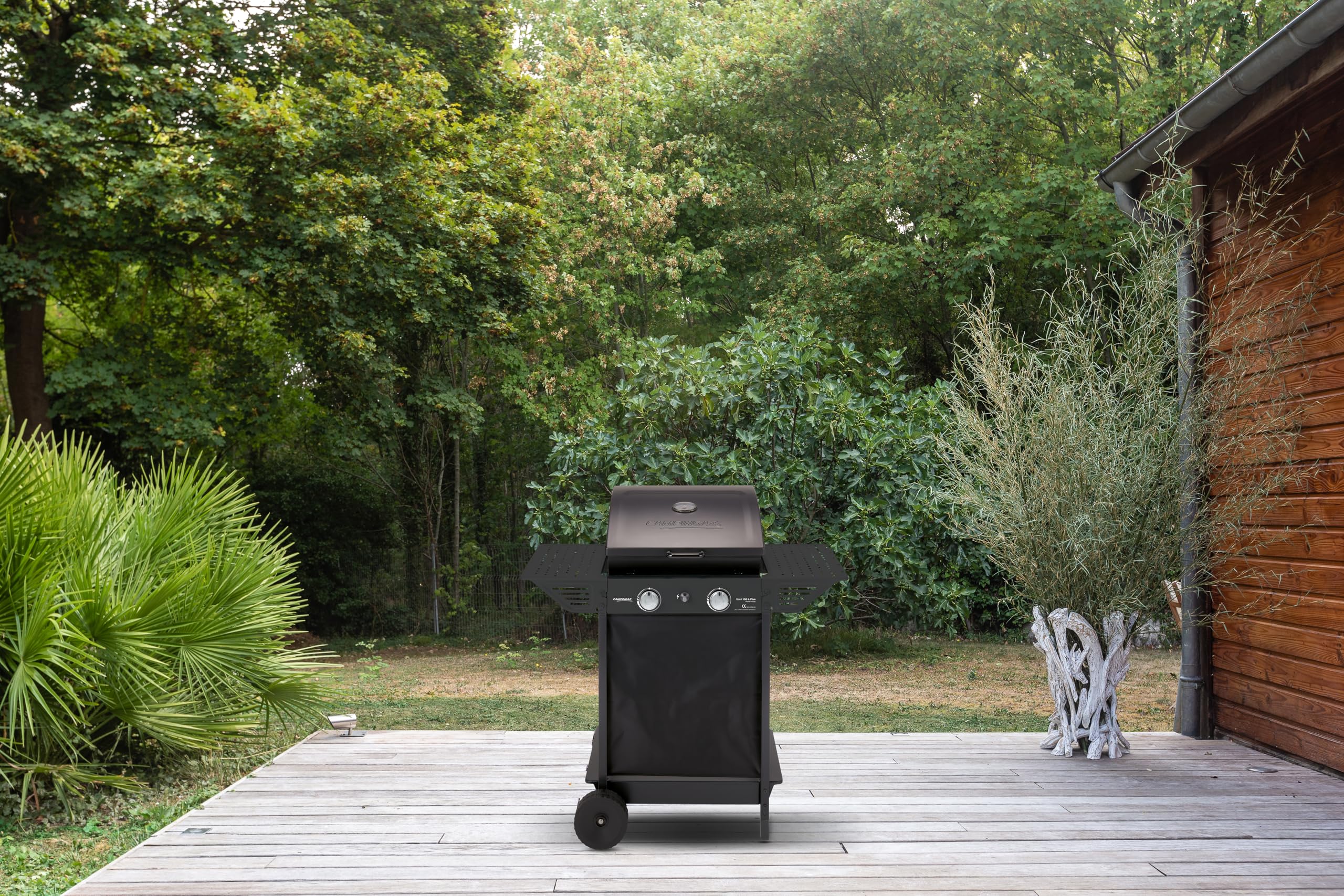 Campingaz Xpert 100 L Plus Gas Barbecue | Barbacoa con Carro y Ruedas, Piedra Volcánica y Tapa con Termómetro – 2 Quemadores | 7,1 kW Total, Negro