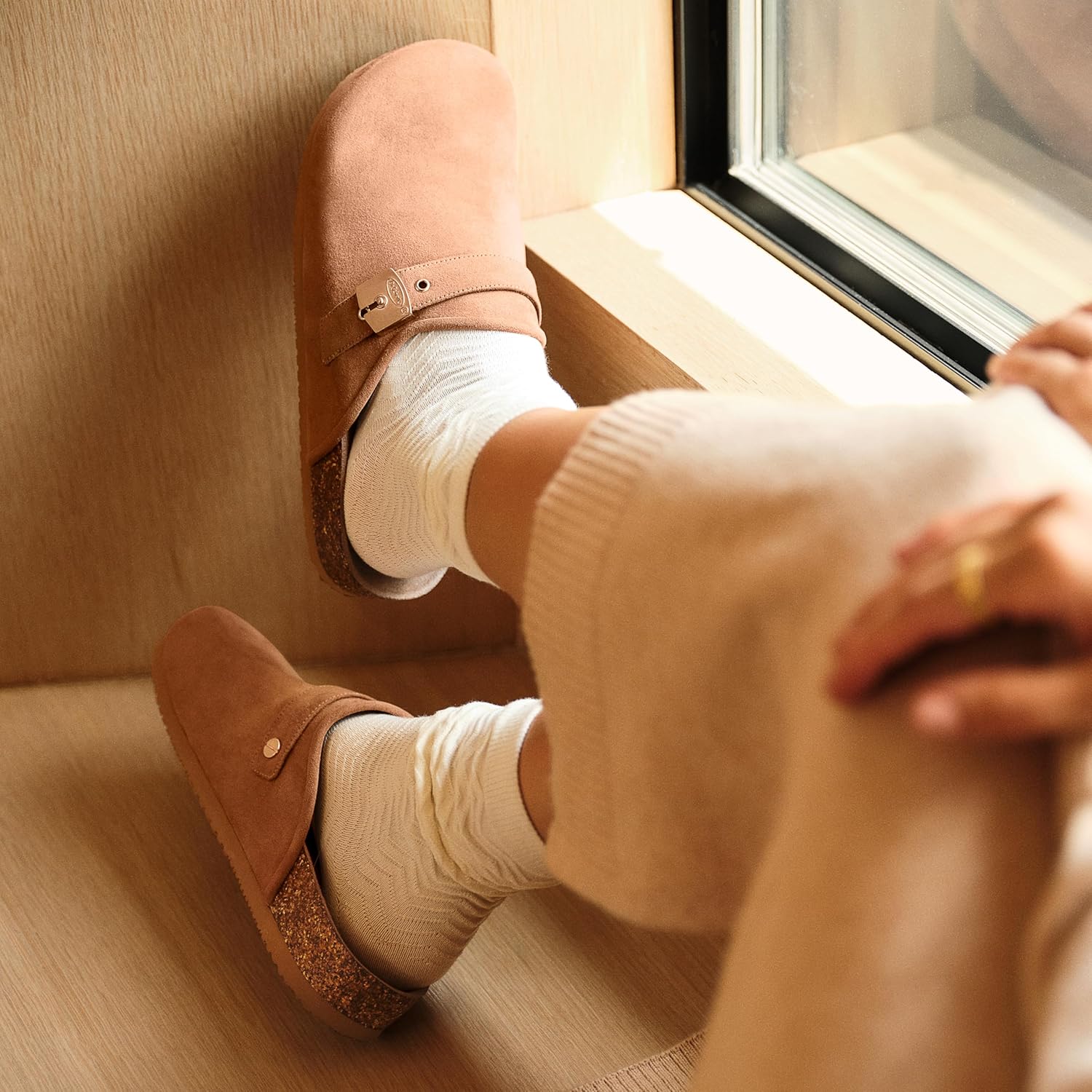 Dr. Scholl's Womens Louis Iconic Clog Mule - Image 2