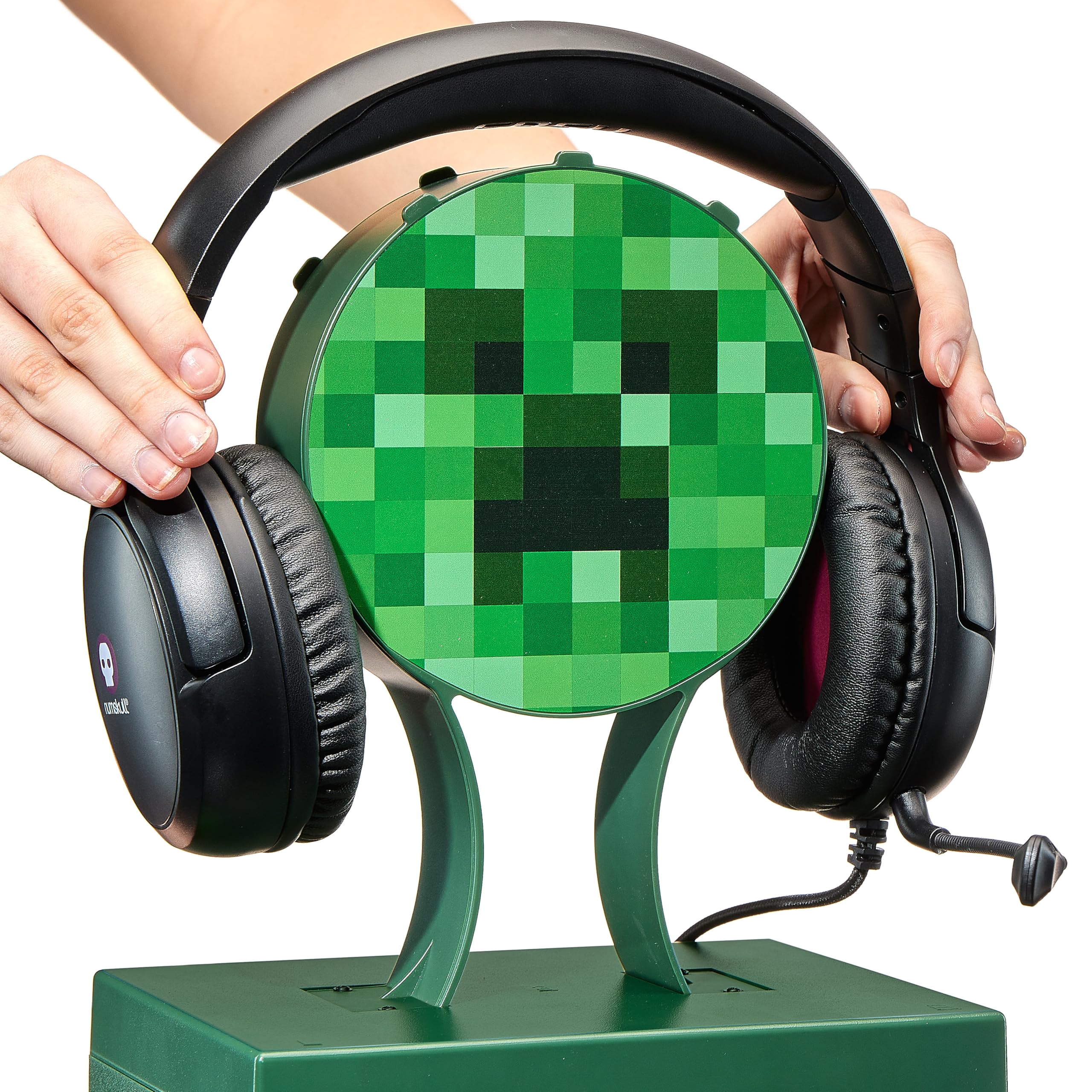 Amazon.com: Numskull Official Minecraft Gaming Accessory Locker