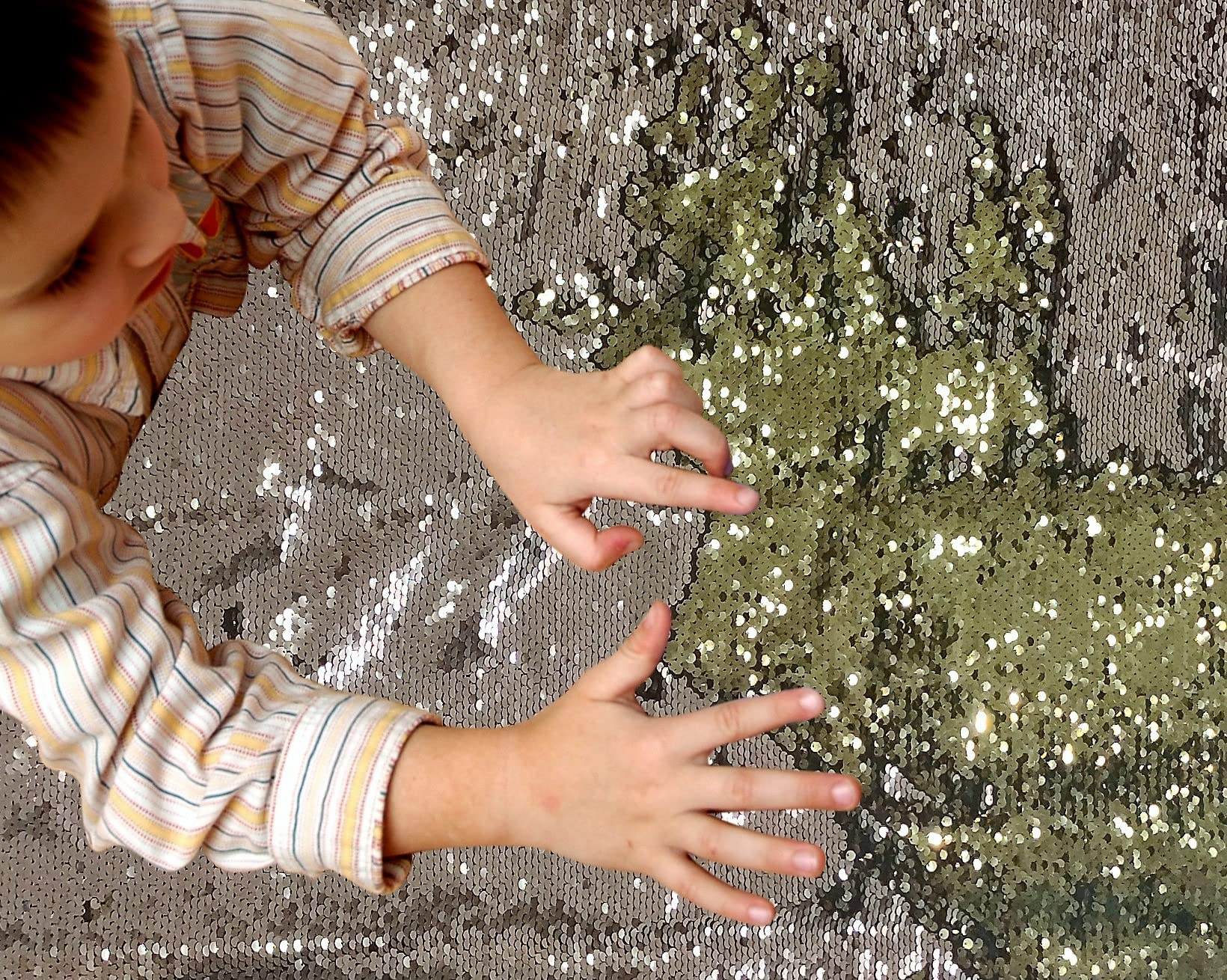 Tissu Sensory Sequin Mural Flip pour Enfants, 0.5cm Grandes Paillettes Tissu Graffiti Sensory pour Tout-Petits, Tissu Tactile Réversible, Angle Apaisant pour la Classe (1M, Émeraude+Or Tissu Sensory Sequin Mural Flip pour Enfants, 0.5cm Grandes Paillettes Tissu Graffiti Sensory pour Tout-Petits, Tissu Tactile Réversible, Angle Apaisant pour la Classe (1M, Émeraude+Or