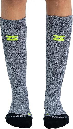 Calcetines de compresión Tech+ de Zensah para correr