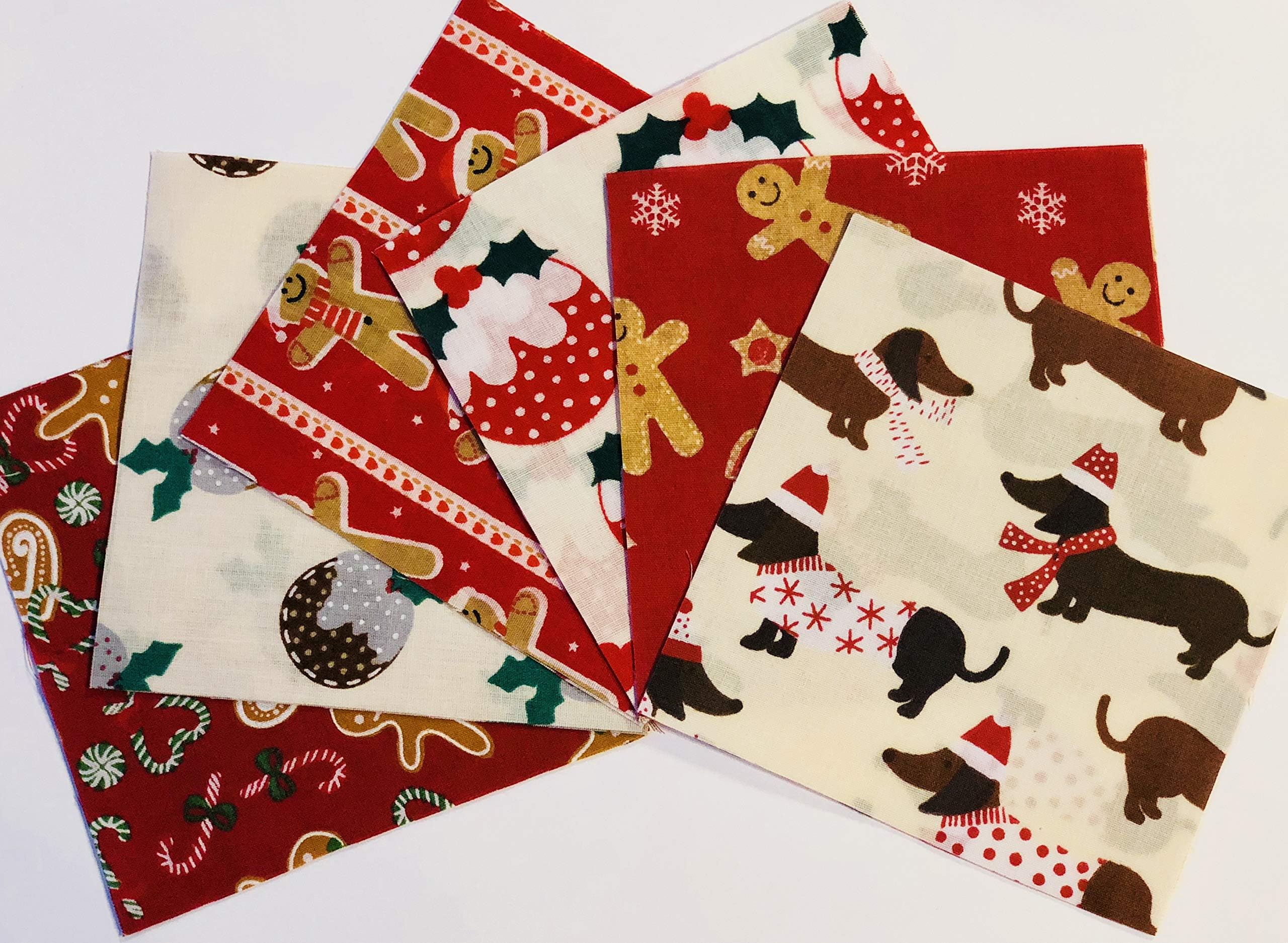 50 pcs x 4" or 5” - Christmas Polycotton Fabric Patchwork Squares - Simply Sew Crafty™ (Red & Cream, 50 pcs x 4")