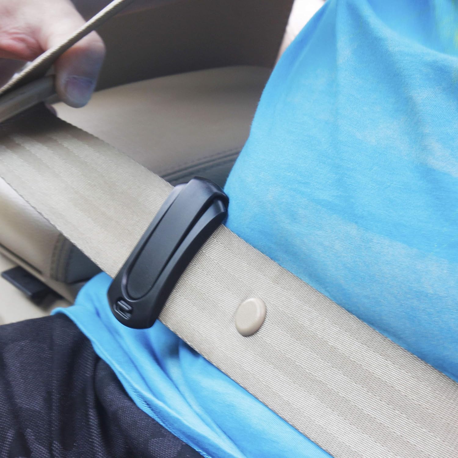 Prova Tech Seatbelt Adjuster, 2 Pack Comfortable and Universal Seat Belt Clip Cover – No Irritation