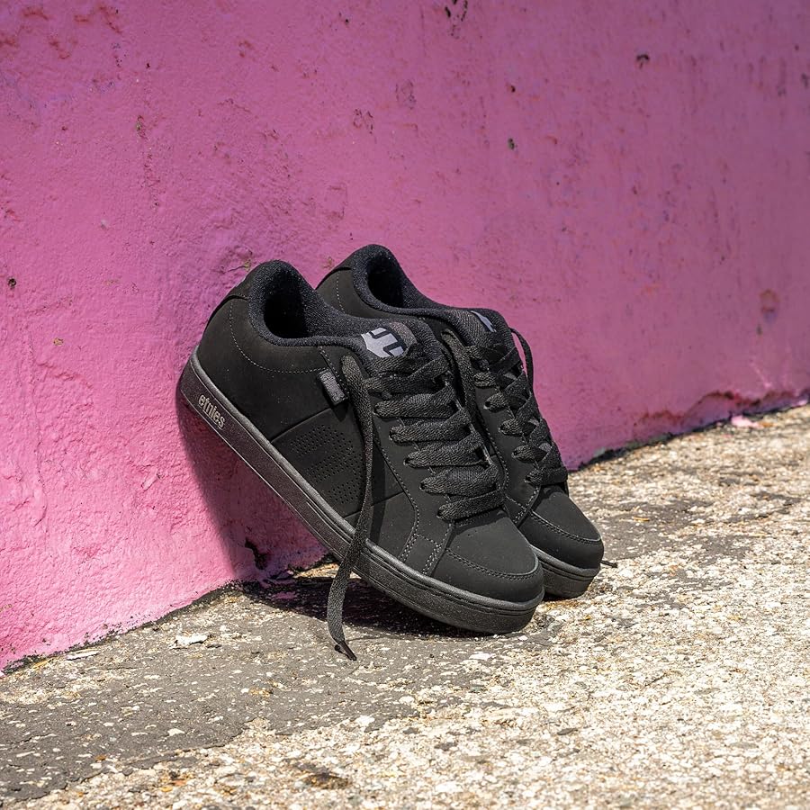 Amazon | [エトニーズ] スケートシューズ KINGPIN BLACK/BLACK 23.5 cm