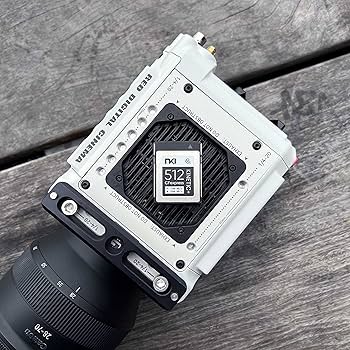 512GBカードリーダー付きCFexpress TypeB /8K、6K、4K Amazon | NKI 512GB Kinetic Plus CFexpress Type B メモリー