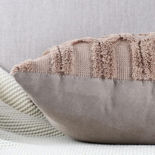 Miniatura 4 de MADIZZ Juego de 2 fundas de almohada de felpa de lana corta beige de 24 x 24 pulgadas, juego de 2 fundas de almohada súper suaves y acogedoras de