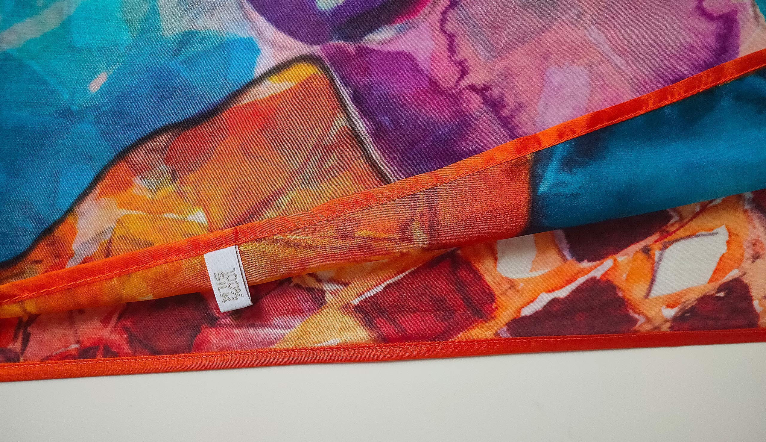 Foulard en soie Écailles du dragon Gaudí