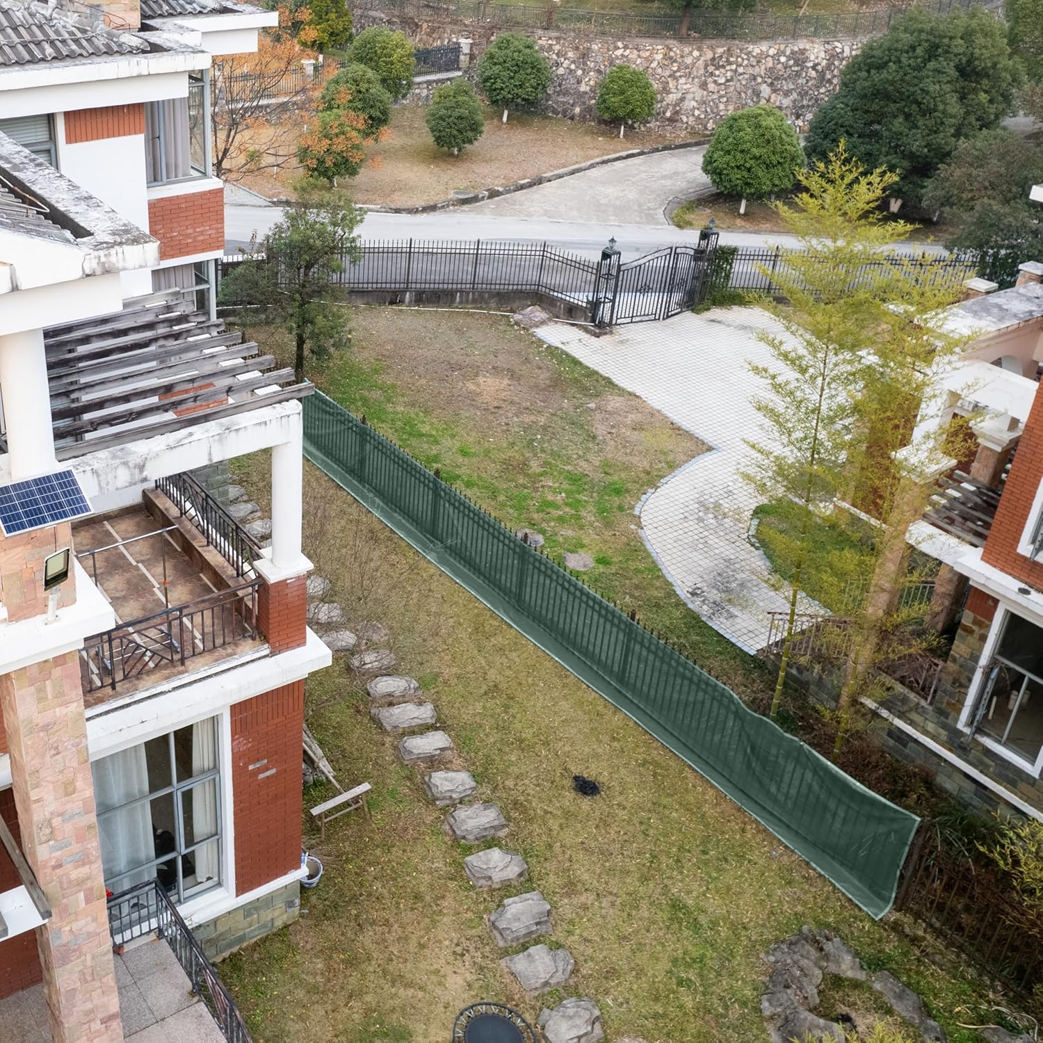 Upgraded 6ftx50ft Vinyl-Coated Privacy Screen Fence Panels for Outside - Durable Outdoor Garden Privacy Screen for Chainlink Fence - Perfect for homeowners (Green)