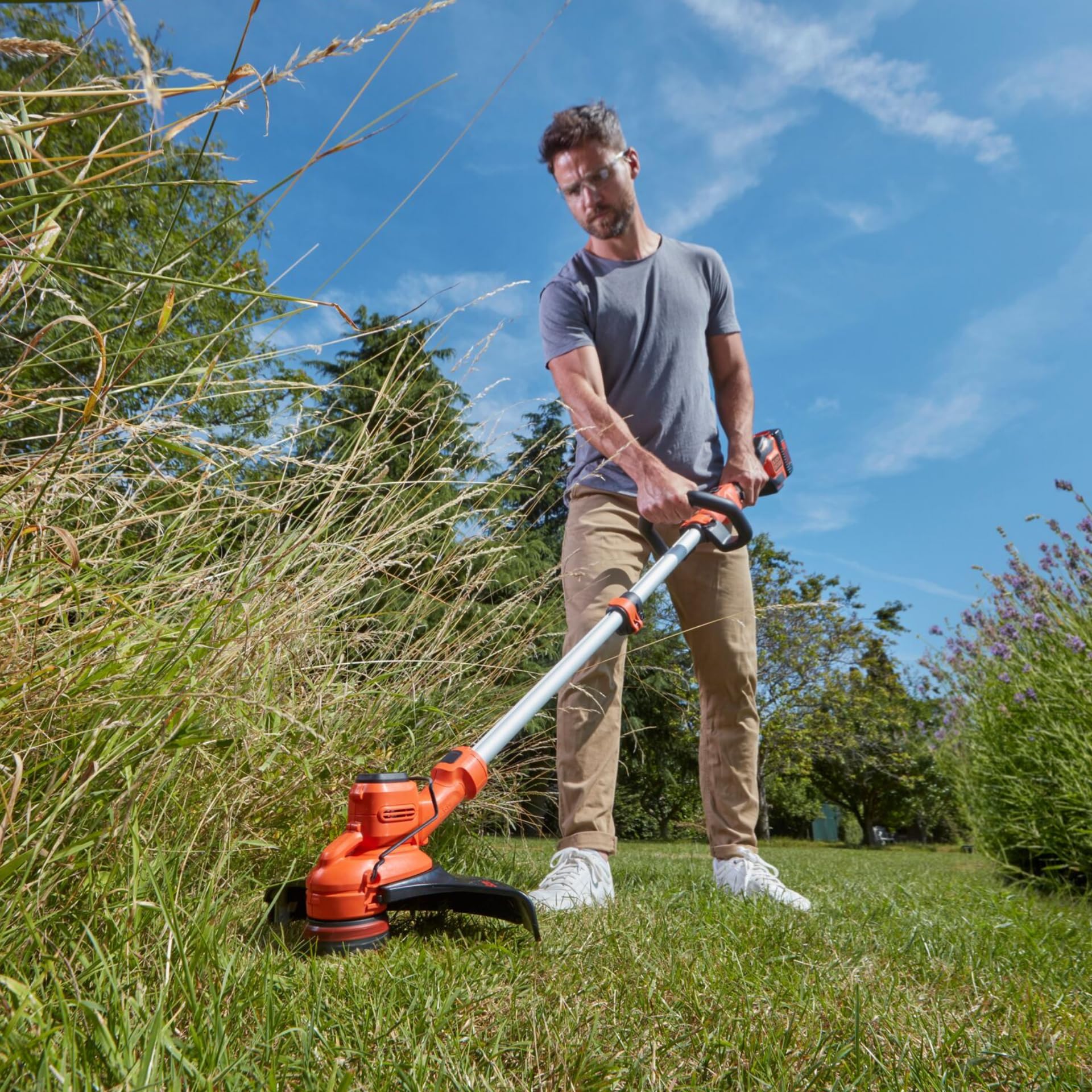 BLACK+DECKER Coupe-Bordures sans Fil 36V 33cm Moteur brushless BCSTA536L1-QW